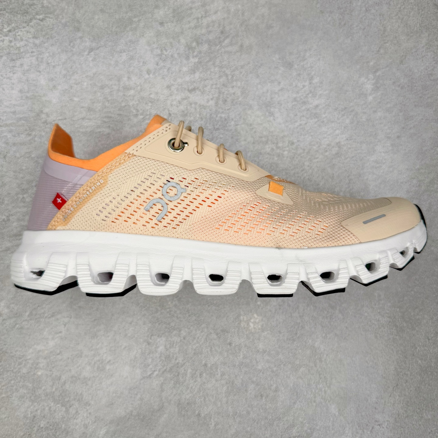 图片[3]-On Cloud 6 Push 昂跑减震生活休闲鞋 此运动品牌 开创于2010年 缓震着陆、强效回弹、轻柔质感的设计构思始终是ON研制关键 与此同时基于“为全球提供革新性的跑步感受”信念 陆续推出了多款跑鞋及其以专业运动人体跑步工程学为设计关键的功能性跑步服饰设备 让跑者不费力气地畅快畅跑 尺码：36 36.5 37.5 38 38.5 39 40 40.5 41 42 42.5 43 44 44.5 45-选品中心