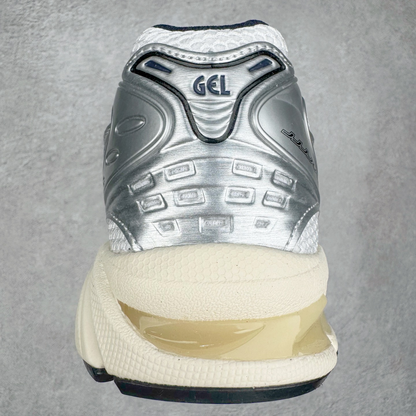 图片[8]-＃ZC总裁 Asics Gel-Kayano K14 亚瑟士系列复古舒适织物合成革减震防滑耐磨低帮休闲跑步鞋 市场顶级版本 原装纸板楦头开发 独家私模五层组合大底 原厂定制缓震硅胶加持 原盒原配 官方四联吊牌 一比一同步原鞋工艺和用料 鞋面原厂“三明治”多层网布 区别其他同价版本 鞋垫采用原厂OrthoLite欧索莱材质 非普通海玻璃鞋垫 后跟一样采用了GEL缓震胶 整体系列设计非常的科技感 锻炼跑步的同时让你一样时尚百搭 尺码：36 37 37.5 38 39 39.5 40 40.5 41.5 42 42.5 43.5 44 44.5 45 46-选品中心