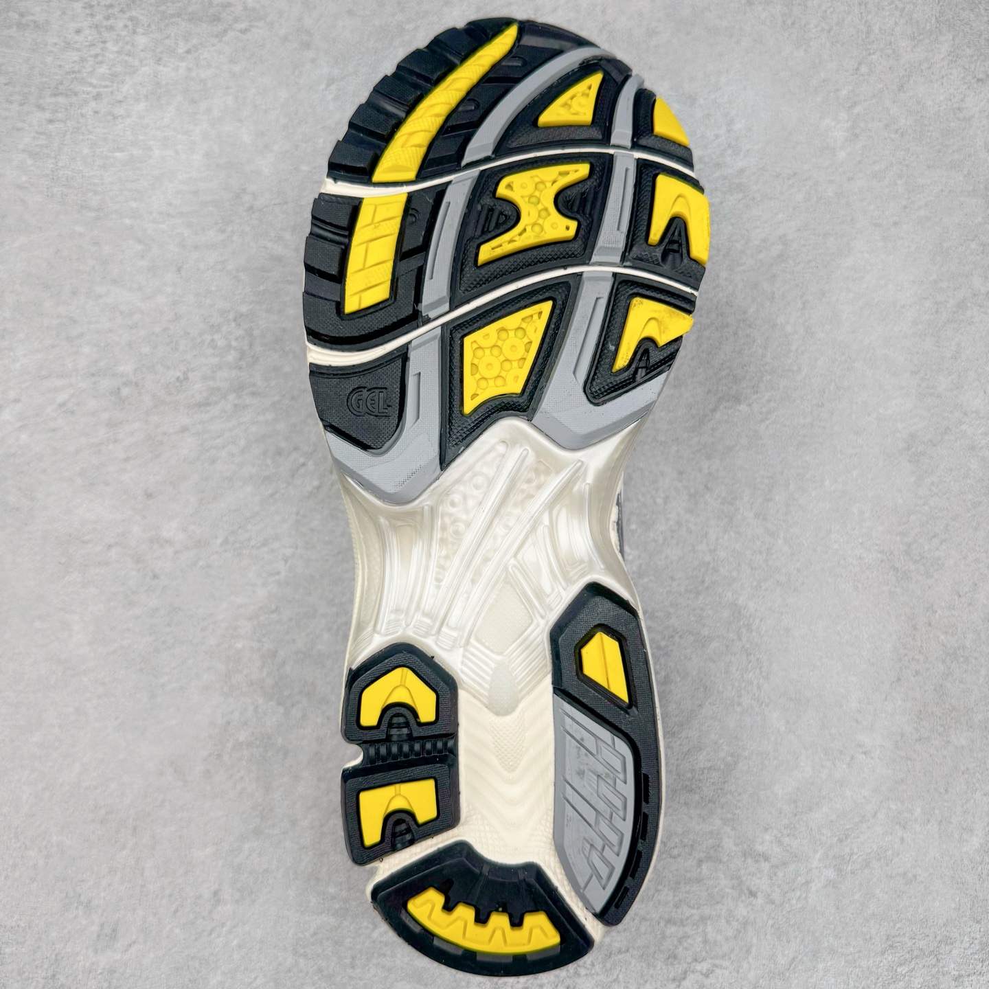 图片[9]-＃ZC总裁 Asics Gel-Kayano K14 亚瑟士系列复古舒适织物合成革减震防滑耐磨低帮休闲跑步鞋 市场顶级版本 原装纸板楦头开发 独家私模五层组合大底 原厂定制缓震硅胶加持 原盒原配 官方四联吊牌 一比一同步原鞋工艺和用料 鞋面原厂“三明治”多层网布 区别其他同价版本 鞋垫采用原厂OrthoLite欧索莱材质 非普通海玻璃鞋垫 后跟一样采用了GEL缓震胶 整体系列设计非常的科技感 锻炼跑步的同时让你一样时尚百搭 尺码：36 37 37.5 38 39 39.5 40 40.5 41.5 42 42.5 43.5 44 44.5 45 46-选品中心