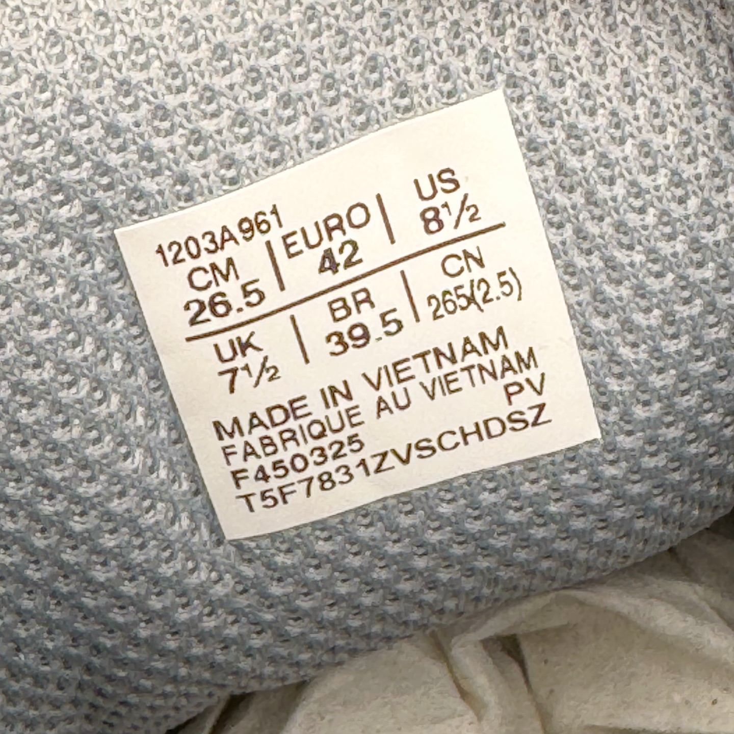 图片[11]-＃ZC总裁 Asics Gel-Kayano K14 亚瑟士系列复古舒适织物合成革减震防滑耐磨低帮休闲跑步鞋 市场顶级版本 原装纸板楦头开发 独家私模五层组合大底 原厂定制缓震硅胶加持 原盒原配 官方四联吊牌 一比一同步原鞋工艺和用料 鞋面原厂“三明治”多层网布 区别其他同价版本 鞋垫采用原厂OrthoLite欧索莱材质 非普通海玻璃鞋垫 后跟一样采用了GEL缓震胶 整体系列设计非常的科技感 锻炼跑步的同时让你一样时尚百搭 尺码：36 37 37.5 38 39 39.5 40 40.5 41.5 42 42.5 43.5 44 44.5 45 46-选品中心