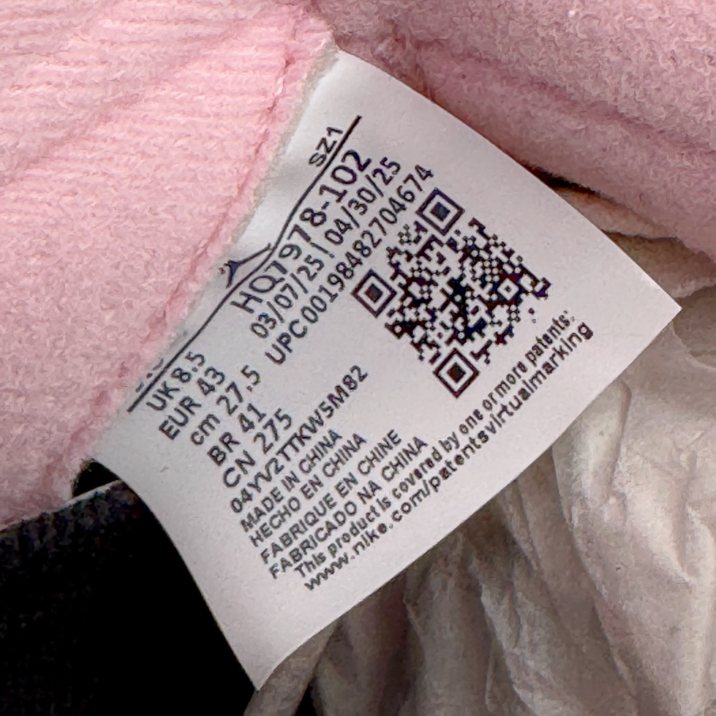 图片[10]-＃纯原 Air Jordan AJ5 OG 35周年 白粉黑HQ7978-102 SZ原厂全套原楦原纸板磨具开发 原厂皮料加持 原厂港宝加持定型后跟R度完美 同源原厂电绣 飞人针数密度立体效果一致 原厂拉帮手法 原厂配置纸衬高频鞋盒 原厂指令配双鞋带 原厂TPU网格鞋带扣 超高鞋面清洁度 最高QC检验标准 控制溢胶瑕疵 到手可放心比对发售原鞋 上脚百分百充正驾驭 尺码：40 40.5 41 42 42.5 43 44 44.5 45 46 47.5-选品中心