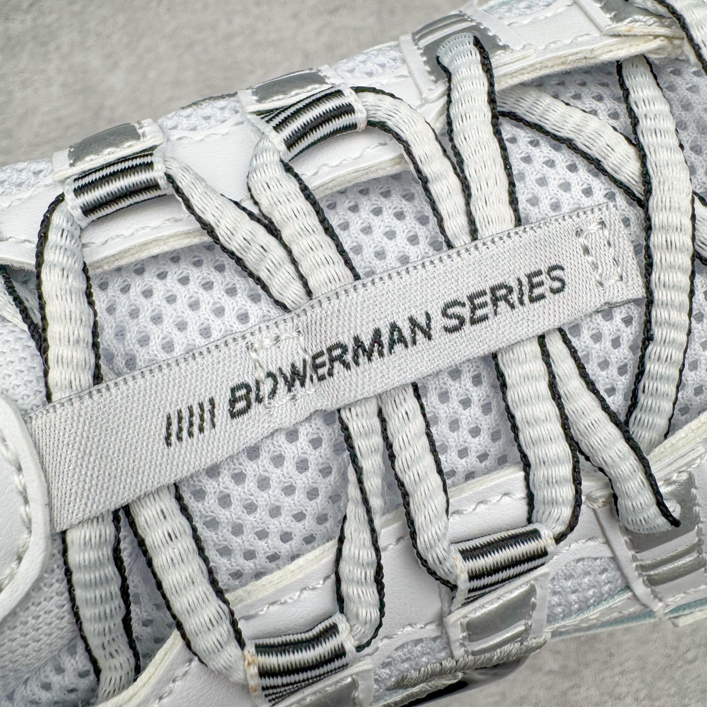 图片[15]-＃CS纯原 NK P-6000 系列低帮复古老爹风休闲运动舒适慢跑鞋 CD6404-107 购入原鞋原装纸板楦头开发 独家私模四层组合大底 市场唯一正确版本 良心定价 新配色陆续出货 进口三文治网面 融合 Pegasus 过往运动鞋设计 助力 21 世纪早期跑步运动跃升时尚新高度 采用透气网眼布、运动风格线条和耐穿覆面 兼具吸睛外观和舒适感受 中底泡绵以田径赛道为灵感 打造厚实设计 缔造出众缓震性能 尺码：36 36.5 37.5 38 38.5 39 40 40.5 41 42 42.5 43 44 44.5 45-选品中心