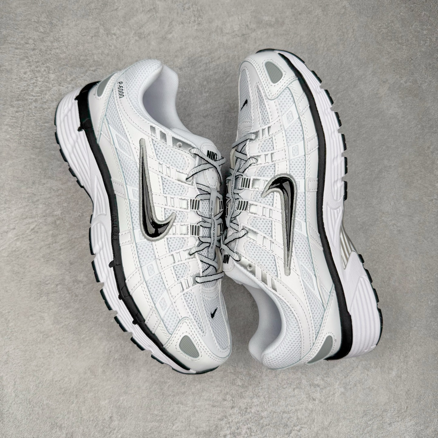 图片[3]-＃CS纯原 NK P-6000 系列低帮复古老爹风休闲运动舒适慢跑鞋 CD6404-107 购入原鞋原装纸板楦头开发 独家私模四层组合大底 市场唯一正确版本 良心定价 新配色陆续出货 进口三文治网面 融合 Pegasus 过往运动鞋设计 助力 21 世纪早期跑步运动跃升时尚新高度 采用透气网眼布、运动风格线条和耐穿覆面 兼具吸睛外观和舒适感受 中底泡绵以田径赛道为灵感 打造厚实设计 缔造出众缓震性能 尺码：36 36.5 37.5 38 38.5 39 40 40.5 41 42 42.5 43 44 44.5 45-选品中心