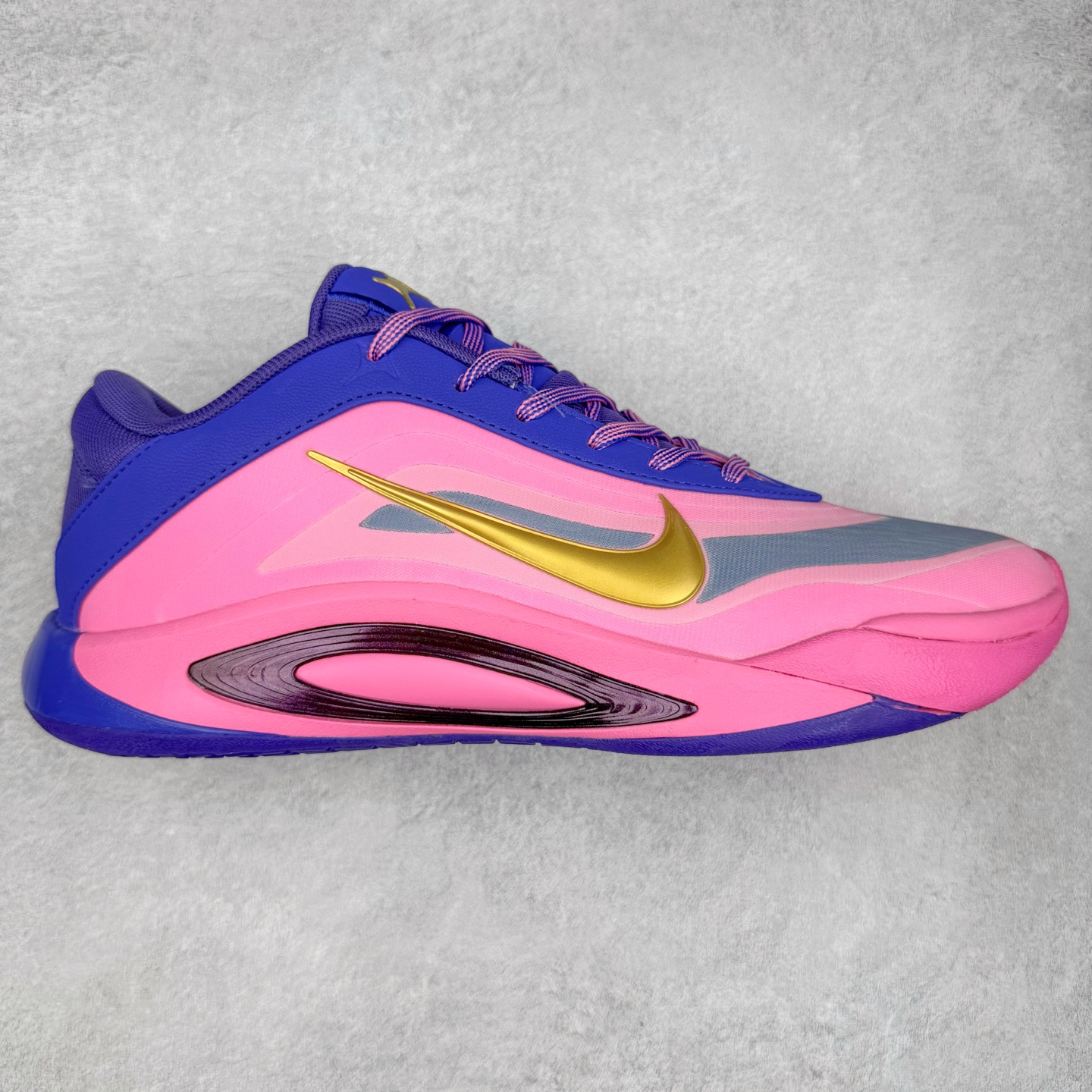 NK A\’One 阿贾威尔逊一代舒适柔软防滑耐磨 低帮 篮球鞋 男女同款 实拍调校N版已经零色差零失真 百分百还原实物色彩所见即所得 不存在货不对板色差等低级问题 选购参考实物拍摄 不混卖不参货 只用心做好货严格选品 承诺混一赔十 尺码：36 36.5 37.5 38 38.5 39 40 40.5 41 42 42.5 43 44 44.5 45-选品中心