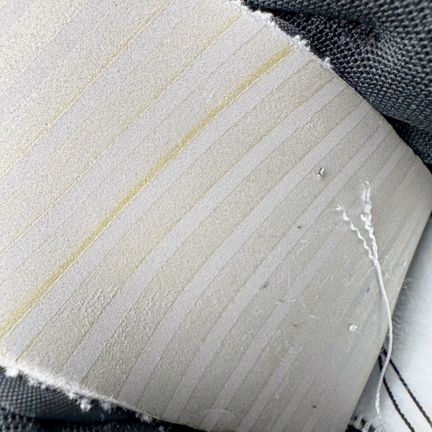 图片[11]-＃YC纯原 NK Dunk Low 黑武士 HF5441-100 经典鞋型以纯粹黑魂降临，大面积的深邃黑，是沉稳内敛的底蕴；凌厉的白色 Swoosh，是冲破界限的锋芒。「TIME」 字样分列鞋侧与后跟，打破单调，赋予绝对力量——这就是你的潮流坐标点。简约配色塑造百搭经典，独有印记宣告个性身份。定制系列天花板 无原鞋不开发 全系列得物原鞋一比一校对开发 配色持续更新中 终端对接 优势输出 全套原厂楦头原纸板数据档案倾力打造 原汁原味莞产 极致还原 圈内最强针车工艺 高端零售指定版 广东原厂配套原盒原标 鞋盒分三个尺码段 原厂冲刀 超高清洁度 全鞋零毛边皮料切割 采用原厂百宏鞋带以及原厂百宏织唛舌标 内标可供原厂几率过验 进口原装条纹中底布 四线拉帮白色点胶 原厂拉帮手法遵循公司 原厂电绣 极致还原 尺码：36 36.5 37.5 38 38.5 39 40 40.5 41 42 42.5 43 44 44.5 45 46-选品中心