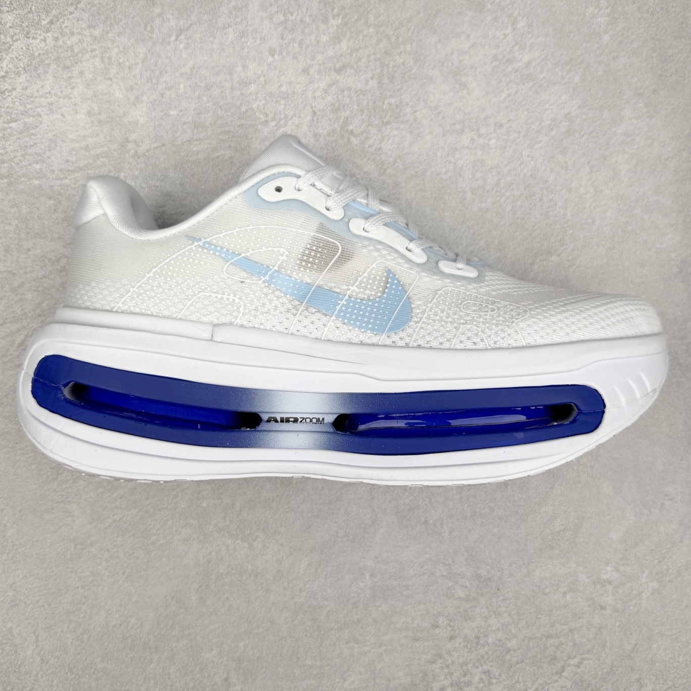 NK Vomero Premium 时尚舒适 网布防滑耐磨 低帮跑步鞋 HQ2050-566 实拍调校N版已经零色差零失真 百分百还原实物色彩所见即所得 不存在货不对板色差等低级问题 选购参考实物拍摄 不混卖不参货 只用心做好货严格选品 承诺混一赔十 尺码:36 36.5 37.5 38 38.5 39 40 40.5 41 42 42.5 43 44 44.5 45-选品中心