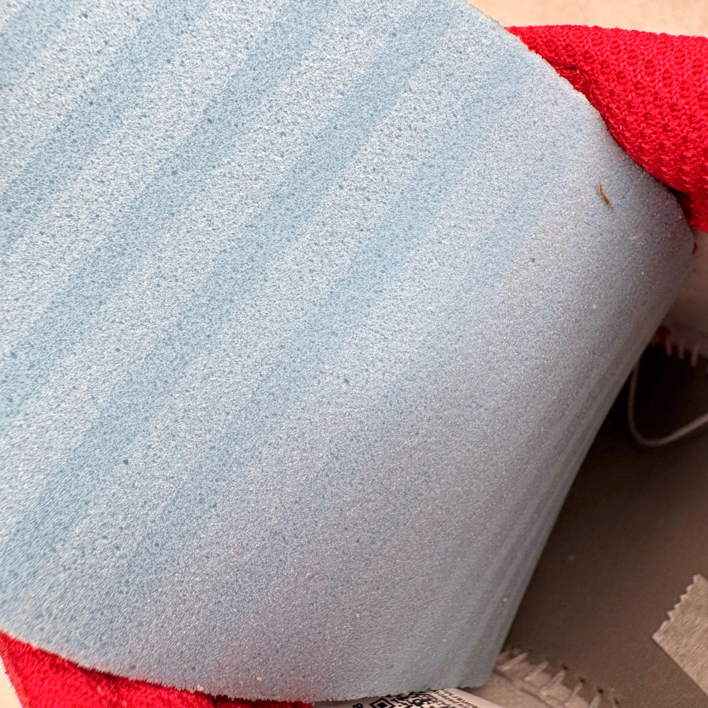 图片[10]-＃KZ神版莞产 Travis Scott x Air Jordan AJ1 Low OG SP TS联名倒钩低帮 白红黑 DM7866-101 全系列配色 外贸特供批次 新配色不断更新开发 市场中端王者 全套原纸板楦头开发 确保原汁原味 完美呈现一代版型 一比一鞋头弧度高度鞋身弧度 此版本只针对中端市场 细节品控鞋型随意秒杀市面同价位 鞋型完美 不臃肿别扭 头层皮料加持 用料绝不含糊 进口玻璃冲刀皮料裁剪零毛边 电脑针车工艺 超高鞋面清洁度 最高QC检验标准 控制溢胶瑕疵 原盒原配 飞翼3D高频深度立体 工艺方面大到整体鞋型 漏斗收腰 底线拉帮 LOGO立体程度 小到针眼排布 载片对称 冲孔效果 鞋标规范 鞋垫背胶等等 无一不是口碑收割 每双都是一个回头客 尺码：36 36.5 37.5 38 38.5 39 40 40.5 41 42 42.5 43 44 44.5 45 46 47.5-选品中心