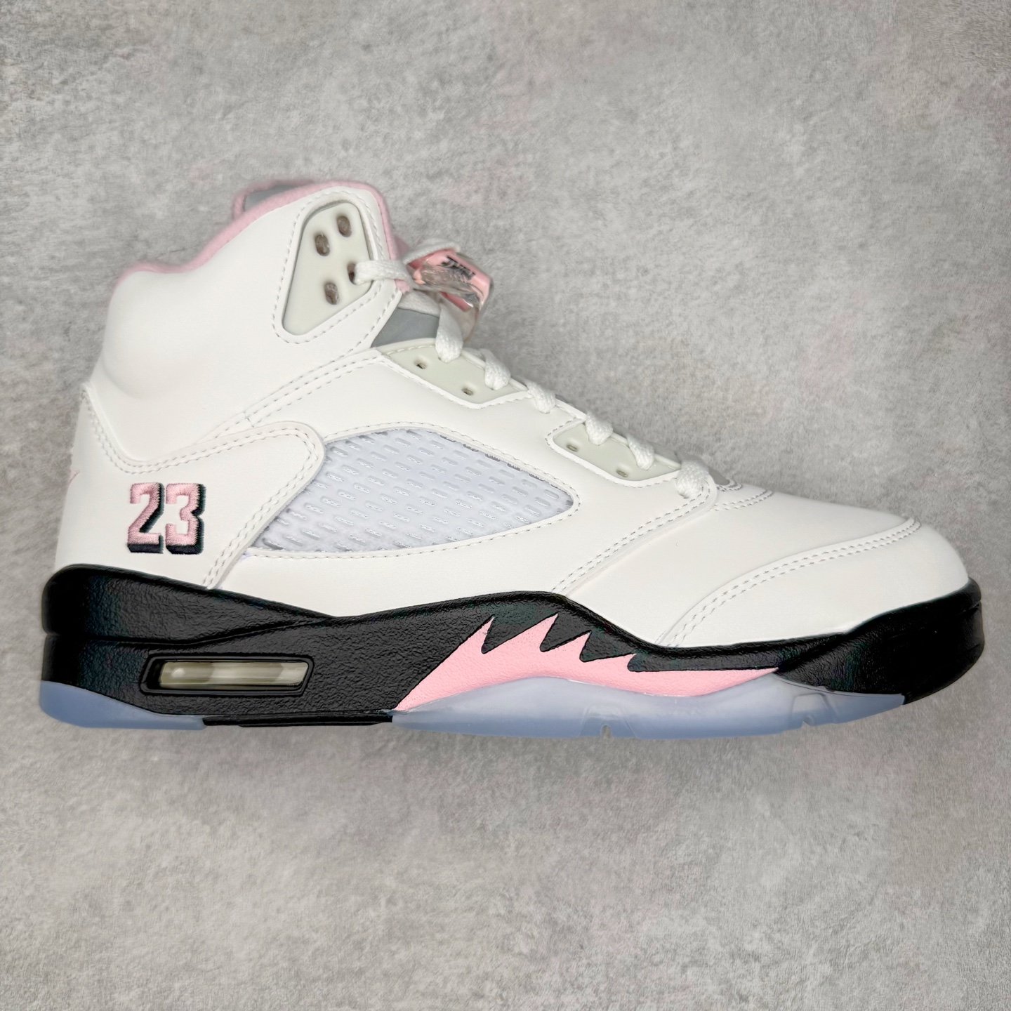 ＃PK纯原 Air Jordan AJ5 OG 35周年 3M反光白粉黑 HQ7978-102 SZ原厂全套原楦原纸板磨具开发 原厂皮料加持 原厂港宝加持定型后跟R度完美 同源原厂电绣 飞人针数密度立体效果一致 原厂拉帮手法 原厂配置纸衬高频鞋盒 原厂指令配双鞋带 原厂TPU网格鞋带扣 超高鞋面清洁度 最高QC检验标准 控制溢胶瑕疵 到手可放心比对发售原鞋 上脚百分百充正驾驭 尺码：40 40.5 41 42 42.5 43 44 44.5 45 46 47.5-选品中心