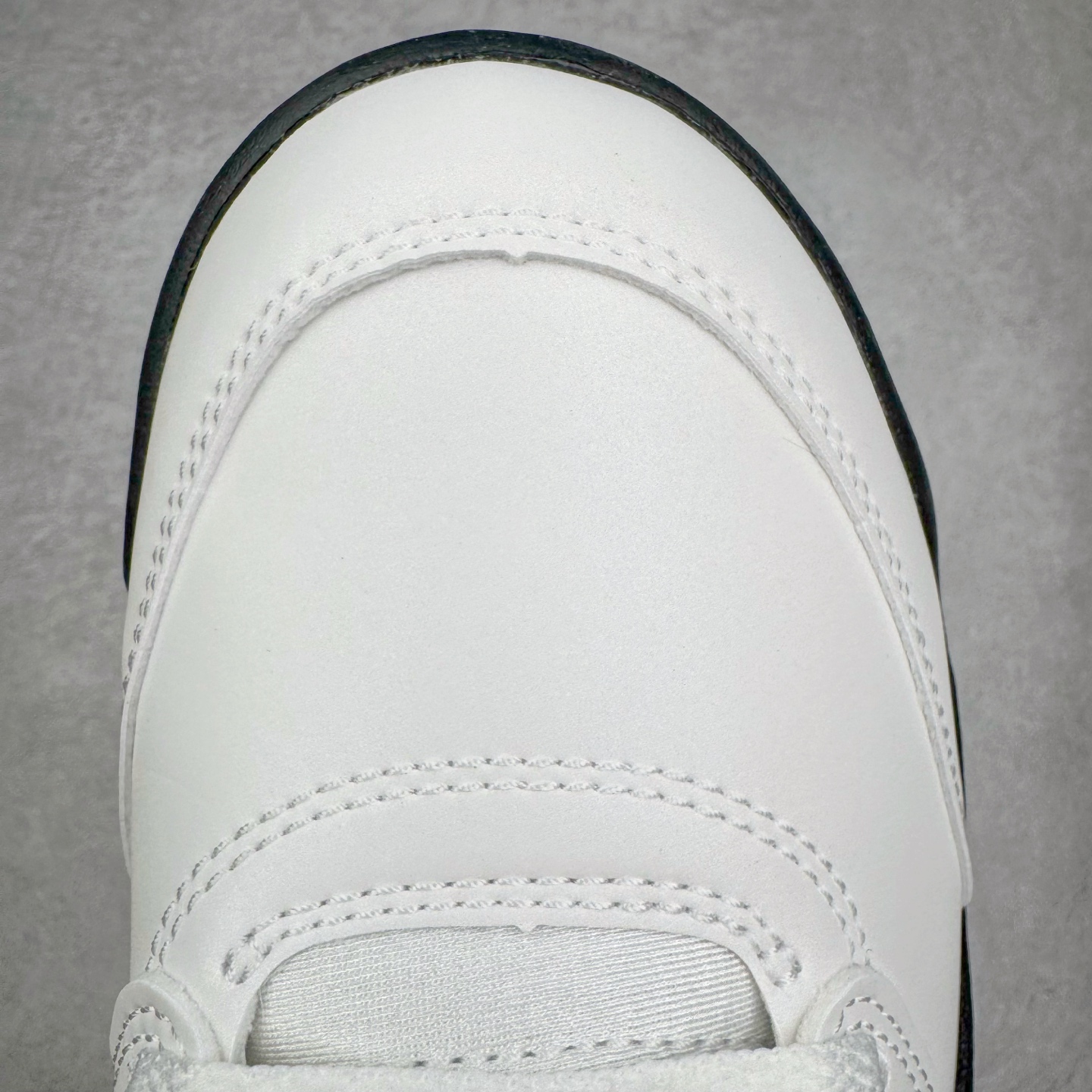 图片[14]-＃PK纯原 Air Jordan AJ5 OG 35周年 3M反光白粉黑 HQ7978-102 SZ原厂全套原楦原纸板磨具开发 原厂皮料加持 原厂港宝加持定型后跟R度完美 同源原厂电绣 飞人针数密度立体效果一致 原厂拉帮手法 原厂配置纸衬高频鞋盒 原厂指令配双鞋带 原厂TPU网格鞋带扣 超高鞋面清洁度 最高QC检验标准 控制溢胶瑕疵 到手可放心比对发售原鞋 上脚百分百充正驾驭 尺码：40 40.5 41 42 42.5 43 44 44.5 45 46 47.5-选品中心