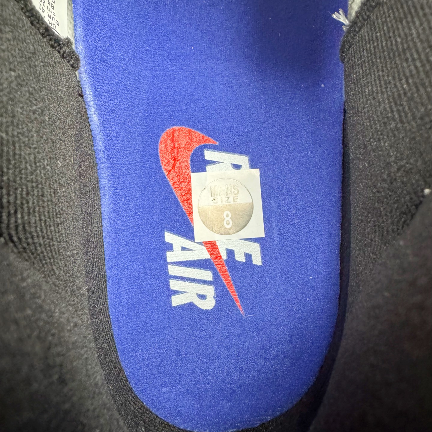 图片[11]-＃KZ神版 Air Jordan AJ11 Retro High Rare Air 高帮系列 氧化做旧宝蓝 IH0296-400 市场中端王者 耗时半年巨作 全套原纸板楦头开发 确保原汁原味 完美呈现11代版型 此版本只针对中端市场 皮料材质有所更替 其他数据细节工艺流程均保持一致绝不口嗨 细节品控鞋型随意秒杀市面3XX 原楦原档案数据开模打造 原厂中底拉帮钢印 原厂进口漆皮 防冻不开裂 原装鞋撑 水晶大底正确色度色泽 原楦原数据刺绣 原厂车缝走线及对位 毫厘不差 飞人logo采用原数据电脑刺绣 原装正品碳纤维真实碳板 增强抗扭 原内标 原盒标 正确官方原盒 防氧化水晶外底 原厂配套全掌solo气垫 进口港宝加持 后跟自然饱满 全鞋荧光划线卡点 追求极致完美 每一双都是工艺品 多重QC质检 超越公司货的品控标准 实实在在的免检产品 尺码：36 36.5 37.5 38 38.5 39 40 40.5 41 42 42.5 43 44 44.5 45 46 47.5-选品中心