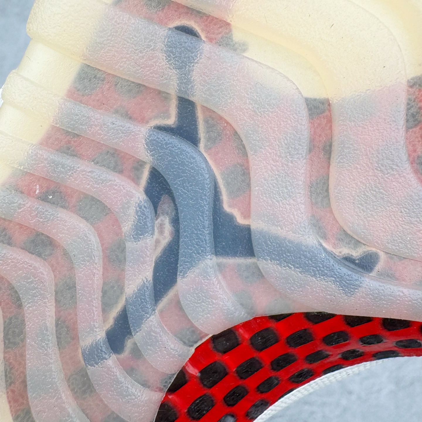 图片[13]-＃KZ神版 Air Jordan AJ11 Retro High Rare Air 高帮系列 氧化做旧宝蓝 IH0296-400 市场中端王者 耗时半年巨作 全套原纸板楦头开发 确保原汁原味 完美呈现11代版型 此版本只针对中端市场 皮料材质有所更替 其他数据细节工艺流程均保持一致绝不口嗨 细节品控鞋型随意秒杀市面3XX 原楦原档案数据开模打造 原厂中底拉帮钢印 原厂进口漆皮 防冻不开裂 原装鞋撑 水晶大底正确色度色泽 原楦原数据刺绣 原厂车缝走线及对位 毫厘不差 飞人logo采用原数据电脑刺绣 原装正品碳纤维真实碳板 增强抗扭 原内标 原盒标 正确官方原盒 防氧化水晶外底 原厂配套全掌solo气垫 进口港宝加持 后跟自然饱满 全鞋荧光划线卡点 追求极致完美 每一双都是工艺品 多重QC质检 超越公司货的品控标准 实实在在的免检产品 尺码：36 36.5 37.5 38 38.5 39 40 40.5 41 42 42.5 43 44 44.5 45 46 47.5-选品中心