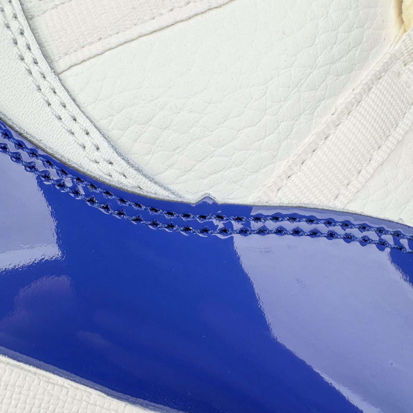 图片[15]-＃KZ神版 Air Jordan AJ11 Retro High Rare Air 高帮系列 氧化做旧宝蓝 IH0296-400 市场中端王者 耗时半年巨作 全套原纸板楦头开发 确保原汁原味 完美呈现11代版型 此版本只针对中端市场 皮料材质有所更替 其他数据细节工艺流程均保持一致绝不口嗨 细节品控鞋型随意秒杀市面3XX 原楦原档案数据开模打造 原厂中底拉帮钢印 原厂进口漆皮 防冻不开裂 原装鞋撑 水晶大底正确色度色泽 原楦原数据刺绣 原厂车缝走线及对位 毫厘不差 飞人logo采用原数据电脑刺绣 原装正品碳纤维真实碳板 增强抗扭 原内标 原盒标 正确官方原盒 防氧化水晶外底 原厂配套全掌solo气垫 进口港宝加持 后跟自然饱满 全鞋荧光划线卡点 追求极致完美 每一双都是工艺品 多重QC质检 超越公司货的品控标准 实实在在的免检产品 尺码：36 36.5 37.5 38 38.5 39 40 40.5 41 42 42.5 43 44 44.5 45 46 47.5-选品中心