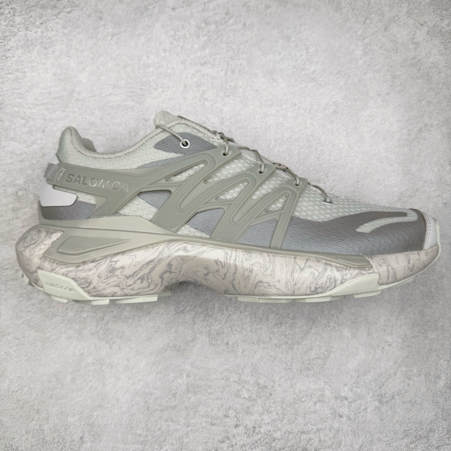 ＃C版 SALOMON XT PU.RE ADVANCED 萨洛蒙舒适百搭耐磨透气支撑低帮跑步鞋 男女同款 SALOMON诞生于1947年的法国阿尔卑斯山区，全球知名的户外运动品牌。一直致力于推动滑雪、越野跑等山地运动的发展及产品的进步。其产品设计致力于追求创新和发掘产品的性能极限，帮助喜欢自由的人在山地间不断挑战自我。实拍调校N版已经零色差零失真 百分百还原实物色彩所见即所得 不存在货不对板色差等低级问题 选购参考实物拍摄 不混卖不参货 只用心做好货严格选品 承诺混一赔十 尺码：36 36.5 37.5 38 38.5 39 40 40.5 41 42 42.5 43 44 44.5 45-选品中心