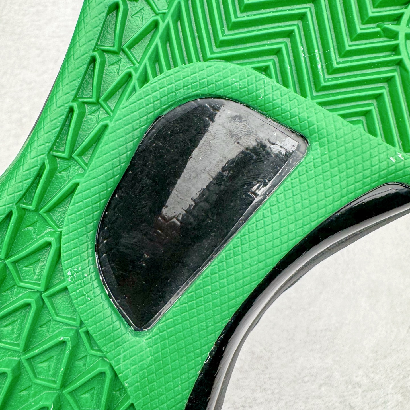 图片[11]-＃GX NK Zoom Kobe Ⅷ System 科比8代复刻实战运动低帮文化篮球鞋 俄勒冈黑绿鸭子 HF7485 完美复刻公司货 React科技鞋垫加持 实战配置直接拉满 原楦纸板开发 鞋身流线型、后跟塑形 区分土肥圆 原厂针织鞋面一针一线匹配原版 全身鞋材卡料色独家定制 唯一万针立体刺绣SWOOSH 真实底模最大50.5 实战利器 专供海外市场 独立原厂模具 首批不拼图大几率过验 亲测已过 支持各种高强度实战 无需担心 补货周期极长 脚宽建议买大半码 科比系列前掌偏窄 支持七天无理由退换 尺码： 40 40.5 41 42 42.5 43 44 44.5 45 46 47.5 48.5 49.5 50.5-选品中心