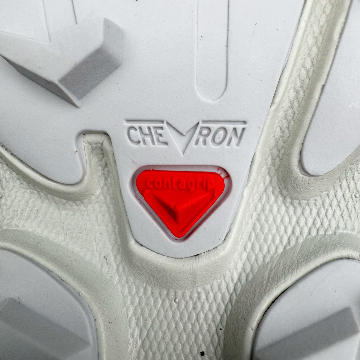 图片[21]-＃绿X/GX Salomon XT-QUEST ADV 萨洛蒙潮流越野机能户外功能鞋 纯原外贸平台特供订单 耗时半年巨作 全套原纸板楦头开发 原厂特供网布配套加持 确保原汁原味 完美呈现版型 原档数据独家私模五层组合大底 男女鞋同步官方开发至46.5 原装Ortholite轻量化鞋垫 中底布带钢印编号 原厂TPU锁扣 进口港宝加持 后跟自然饱满 还原公司包裹性 基于 SALOMON 初代 XT 鞋身造型并搭载 4D ADVANCED CHASSIS™ 大底打造而成 为这款 XT-QUEST 带来了多项足部控制与保护等功能性 如在运动过程中控制左右晃动的过程而提高稳定性、改善长途越野过程中足中到足尖的过渡、提高感知岩石的精确度以抵抗尖锐物体对脚底的伤害以及采用动态缓冲来增强穿着舒适感 从而减轻疲劳感 使 XT-QUEST 成为一双舒适且安全的户外之履 尺码：36 36.5 37.5 38 38.5 39 40 40.5 41 42 42.5 43 44 44.5 45 46 46.5-选品中心