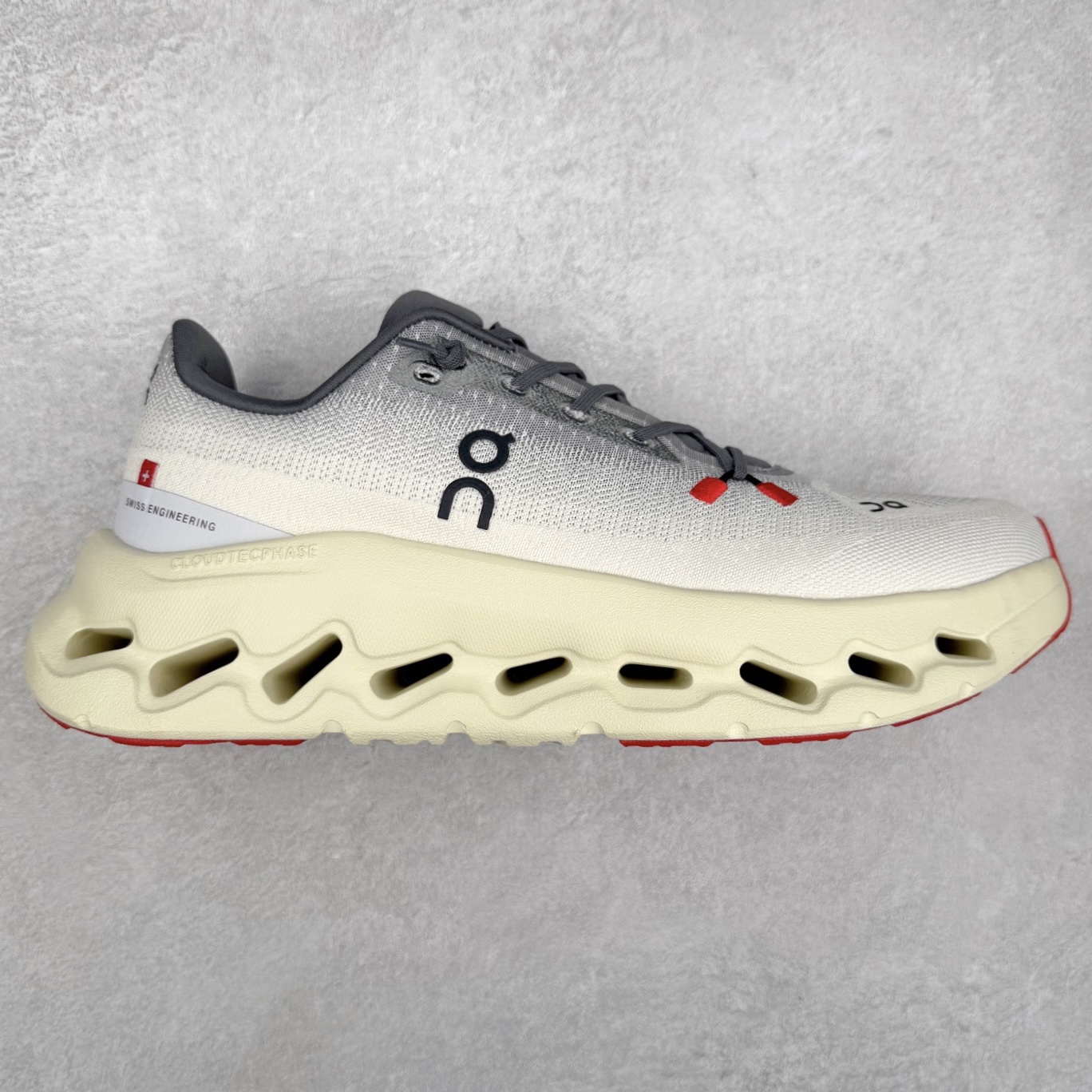 On Cloudtilt 昂跑减震生活休闲鞋 此运动品牌 开创于2010年 缓震着陆、强效回弹、轻柔质感的设计构思始终是ON研制关键 与此同时基于“为全球提供革新性的跑步感受”信念 陆续推出了多款跑鞋及其以专业运动人体跑步工程学为设计关键的功能性跑步服饰设备 让跑者不费力气地畅快畅跑 尺码：36 36.5 37.5 38 38.5 39 40 40.5 41 42 42.5 43 44 44.5 45-选品中心