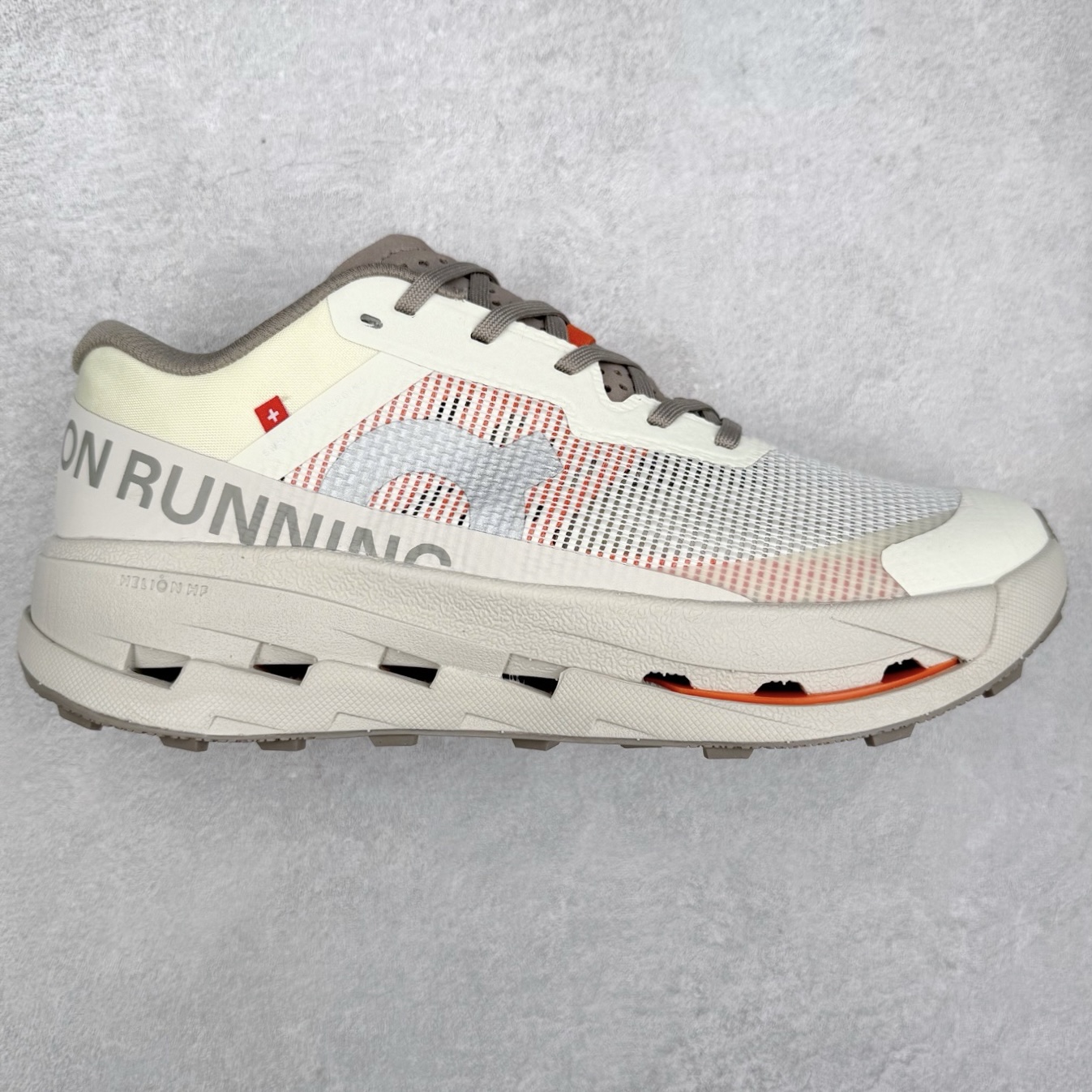 On Cloudtilt 3 昂跑减震生活休闲鞋 此运动品牌 开创于2010年 缓震着陆、强效回弹、轻柔质感的设计构思始终是ON研制关键 与此同时基于“为全球提供革新性的跑步感受”信念 陆续推出了多款跑鞋及其以专业运动人体跑步工程学为设计关键的功能性跑步服饰设备 让跑者不费力气地畅快畅跑 尺码：36 36.5 37.5 38 38.5 39 40 40.5 41 42 42.5 43 44 44.5 45-选品中心