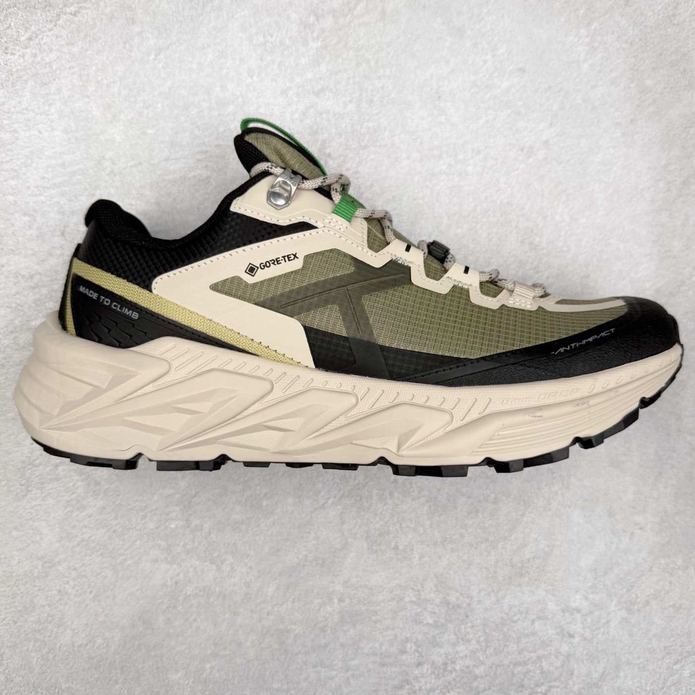 凯乐石 KAILAS 山行2代 GTX 25款舒适缓冲徒步 织物TPU减震防滑透气包裹性轻便低帮超强抓地力越野跑步鞋 KAILAS凯乐石品牌是全球三大全系攀登品牌之一，于2003年创立于中国广州，致力于为有攀登梦想的户外运动员及爱好者，研发制造功能性专业装备，满足他们在极限环境下安全舒适的需求，凯乐石专注于科技面料的开发及专业功能设计，产品线覆盖登山、攀岩、徒步、越野跑山、露营、旅行等多项户外运动，通过运动员的测试反馈，不断进化迭代，产品荣获国内外大奖71座，发明专利21个，更突破性的自主研发攀登器械，打造出中国的攀登硬实力。实拍调校N版已经零色差零失真 百分百还原实物色彩所见即所得 不存在货不对板色差等低级问题 选购参考实物拍摄 不混卖不参货 只用心做好货严格选品 承诺混一赔十 尺码：36 36.5 37.5 38 38.5 39 40 40.5 41 42 42.5 43 44 44.5 45-选品中心