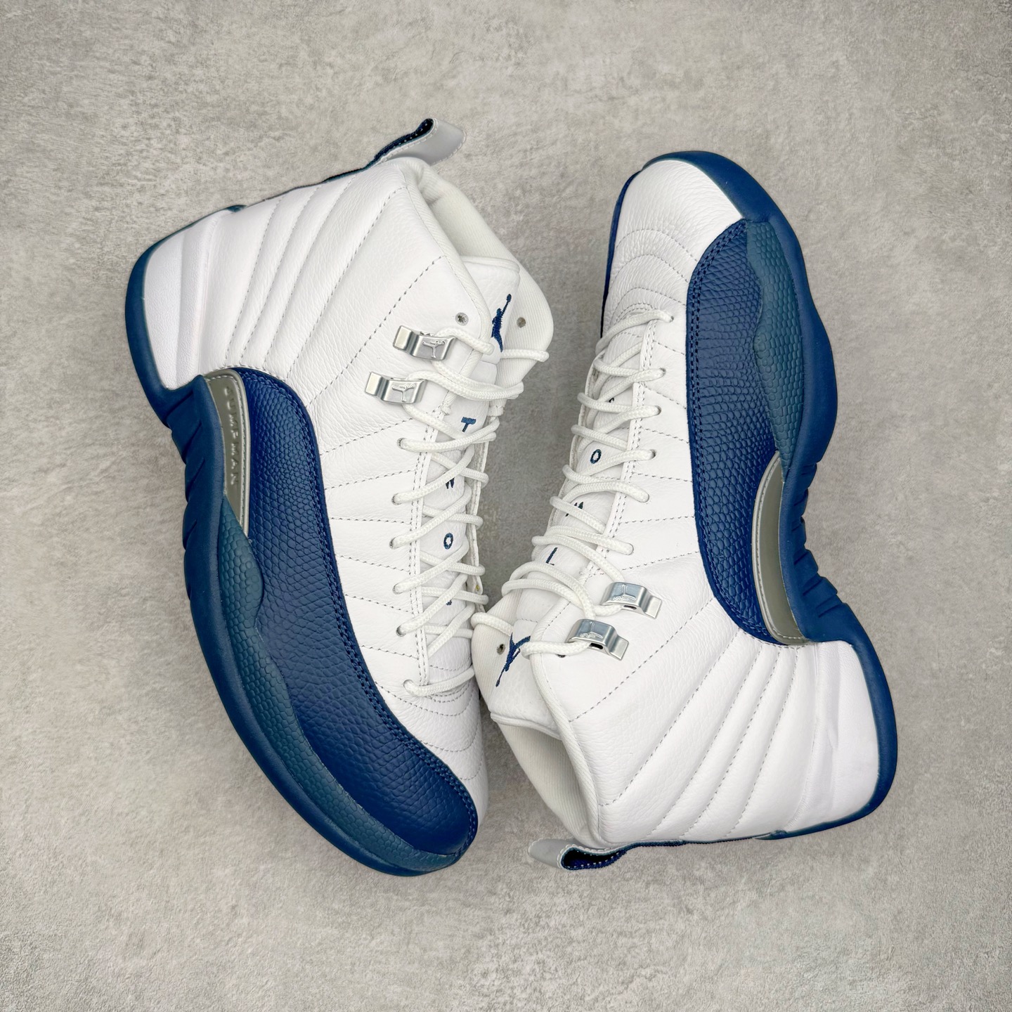 图片[3]-＃PK纯原 Air Jordan AJ12 Retro 法国蓝 货号：CT8013-114 外贸特供批次 原楦原档案数据开模打造 原汁原味12代鞋型 进口原厂皮料 原厂碳板 原装材料 原厂定制金属扣 原厂电绣 支持与公司货全方位对比 只服务于5%懂鞋的高端客户 发国外可支持各种retail商店充正寄售 尺码：40 40.5 41 42 42.5 43 44 44.5 45 45.5 46 47.5 48.5-选品中心