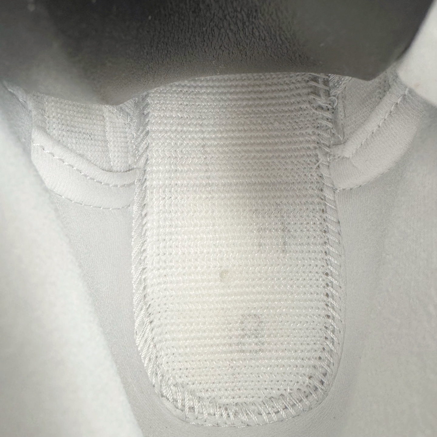 图片[10]-＃PK纯原 Air Jordan AJ12 Retro 法国蓝 货号：CT8013-114 外贸特供批次 原楦原档案数据开模打造 原汁原味12代鞋型 进口原厂皮料 原厂碳板 原装材料 原厂定制金属扣 原厂电绣 支持与公司货全方位对比 只服务于5%懂鞋的高端客户 发国外可支持各种retail商店充正寄售 尺码：40 40.5 41 42 42.5 43 44 44.5 45 45.5 46 47.5 48.5-选品中心