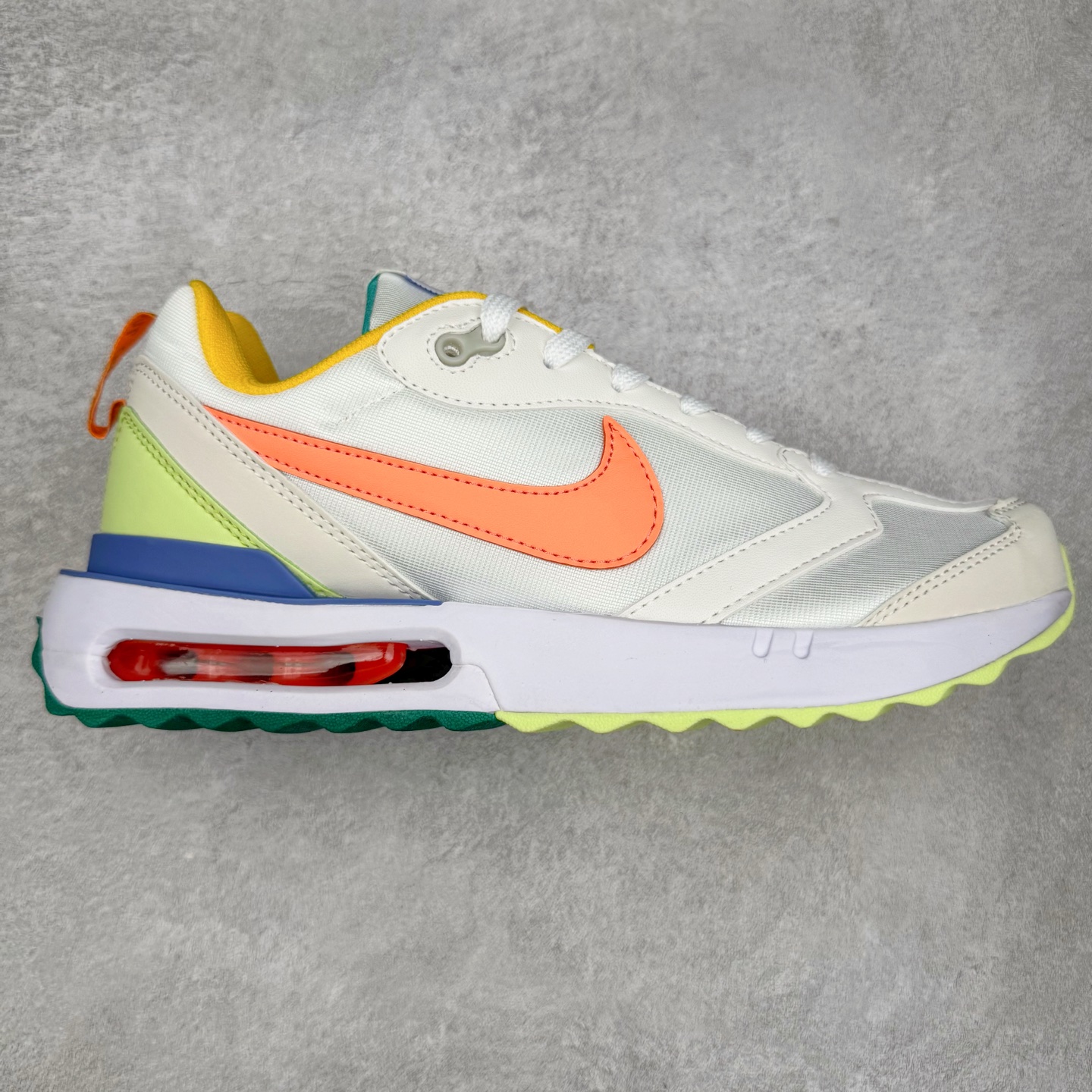 图片[7]-＃纯原特价 NK Air Max Dawn 黎明系列低帮气垫百搭休闲运动慢跑鞋 DQ3991 采用柔软翻毛皮和透气梭织材料打造利落鞋面 中底和鞋跟融入现代感线条设计 兼具复古风格与时尚魅力 尽显运动风范 鞋底加入 Air 缓震配置巧搭柔软泡绵 塑就非凡舒适感受 穿上 Air Max Dawn 运动鞋 打造出众造型 迎接美好的一天 实拍调校N版已经零色差零失真 百分百还原实物色彩所见即所得 不存在货不对板色差等低级问题 选购参考实物拍摄 不混卖不参货 只用心做好货严格选品 承诺混一赔十 尺码：36 36.5 37.5 38 38.5 39 40 40.5 41 42 42.5 43 44 44.5 45-选品中心