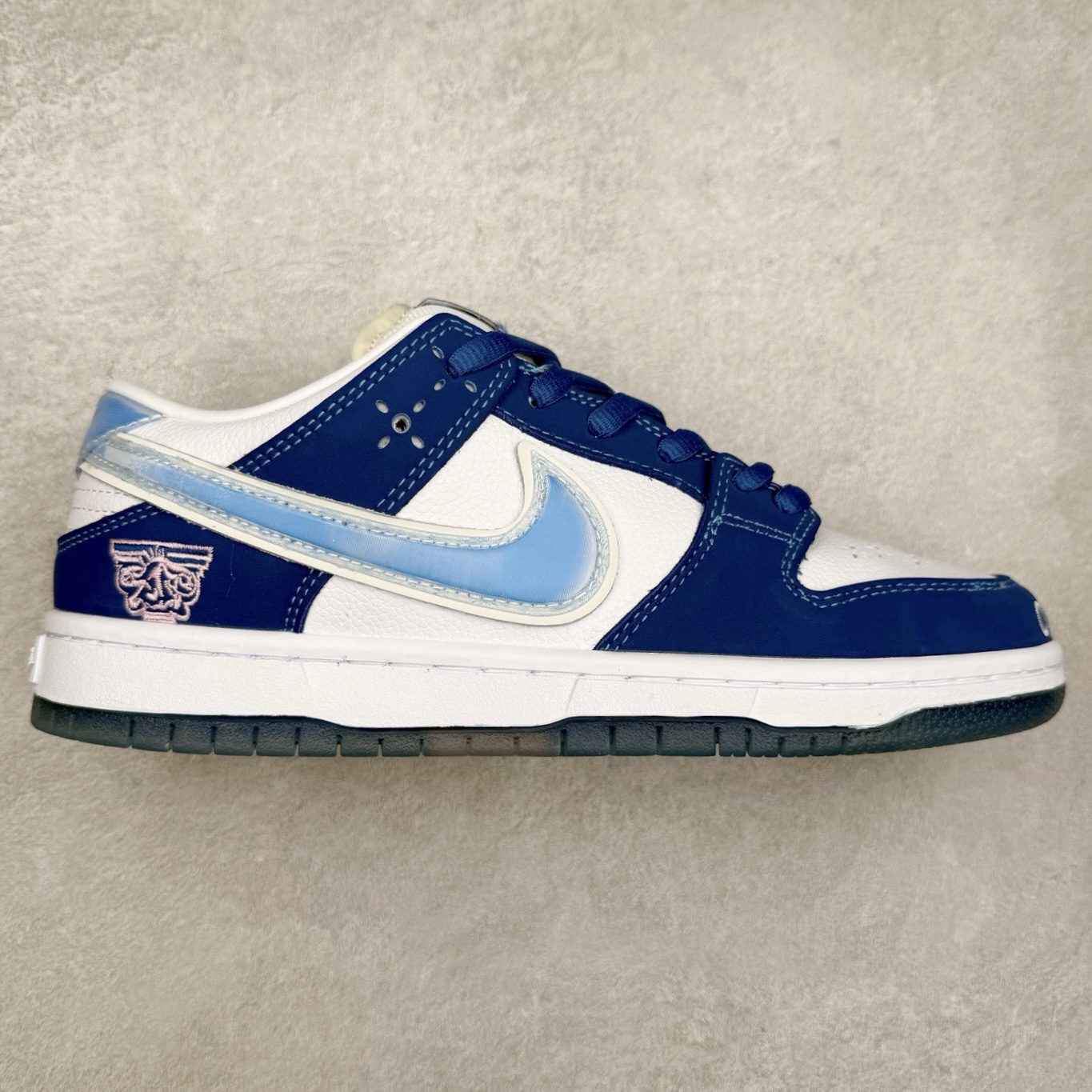 #F版 Born x Raised x NK SB Dunk Low 三方联名蓝白 货号:FN7819-400 极限压缩利润空间 超乎所想的高性价比 用料绝不含糊 原盒原配 正确耐磨橡胶大底 超高清洁度 全鞋零毛边皮料切割 全套原楦原模倾力打造完美版型 尺码:36 36.5 37.5 38 38.5 39 40 40.5 41 42 42.5 43 44 44.5 45 46 47.5-选品中心