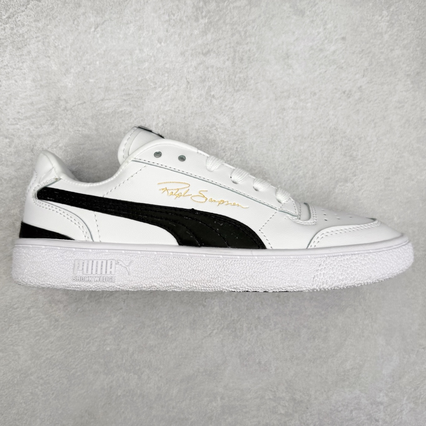 Puma Ralph Sampson Lo Vintage 彪马复古运动板鞋 实拍调校N版已经零色差零失真 百分百还原实物色彩所见即所得 不存在货不对板色差等低级问题 选购参考实物拍摄 不混卖不参货 只用心做好货严格选品 承诺混一赔十 尺码:36 36.5 37.5 38 38.5 39 40 40.5 41 42 42.5 43 44 44.5 45-选品中心