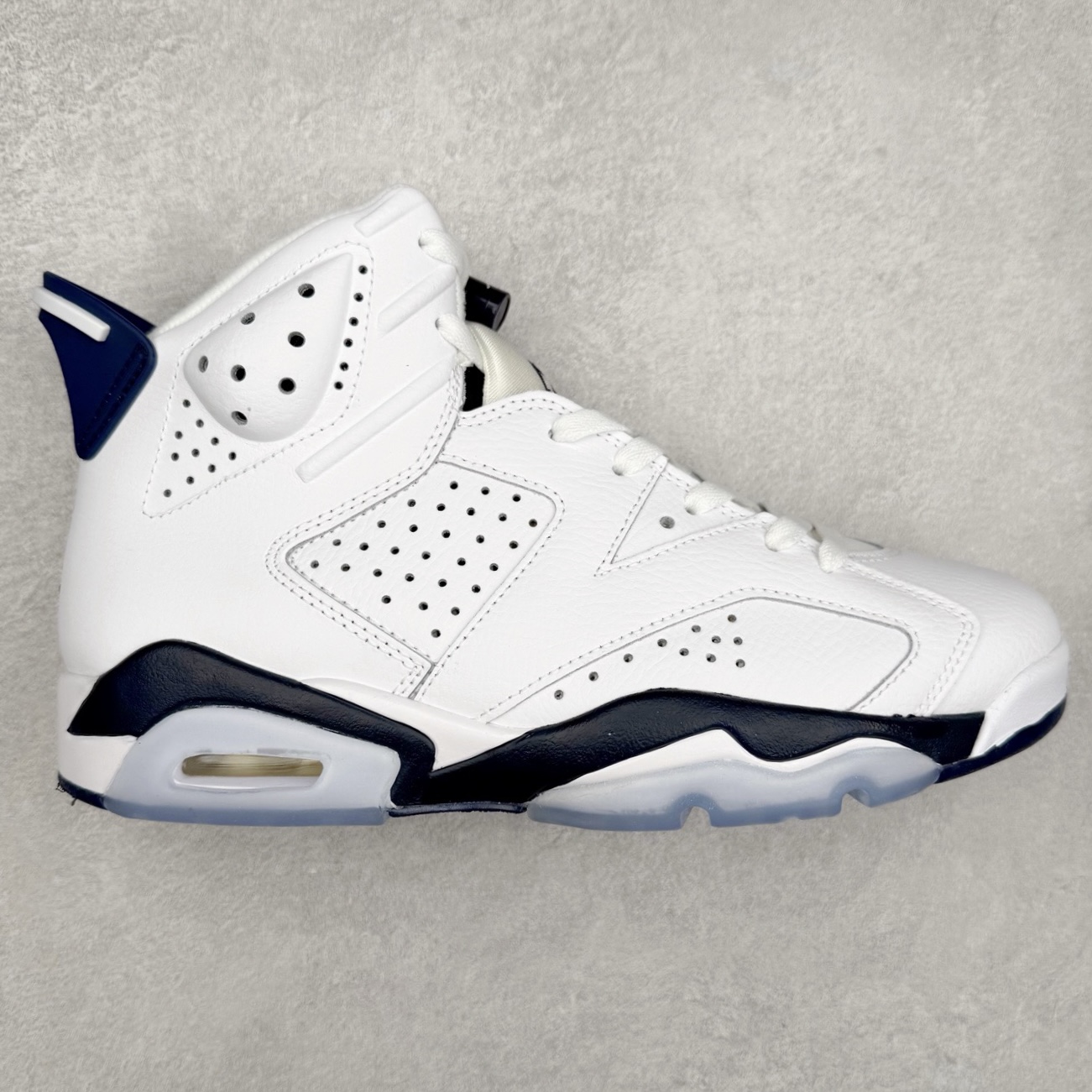 Air Jordan AJ6 Retro 午夜蓝 CT8529-141 市场中端王者 耗时半年巨作 全套原纸板楦头开发 确保原汁原味 完美呈现六代版型 一比一鞋头弧度高度鞋身弧度 此版本只针对中端市场 皮料材质有所更替 其他数据细节工艺流程均保持一致 定制优质皮料 完美鞋型匹配公司货 正确TPU鞋舌锁扣 最新原厂底模 大底卡色咬花完美 鞋柜必备鞋款 终端现货供应 尺码：40 40.5 41 42 42.5 43 44 44.5 45 46 47.5-选品中心