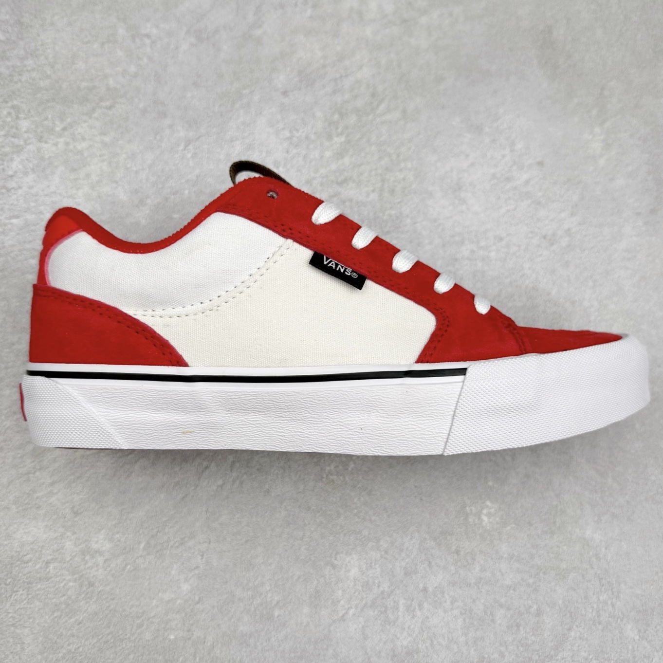 Vans Chukka Push 白红 官方新款 防滑低帮休闲滑板鞋 尺码：35 36 36.5 37 38 38.5 39 40 40.5 41 42 42.5 43 44 45-选品中心