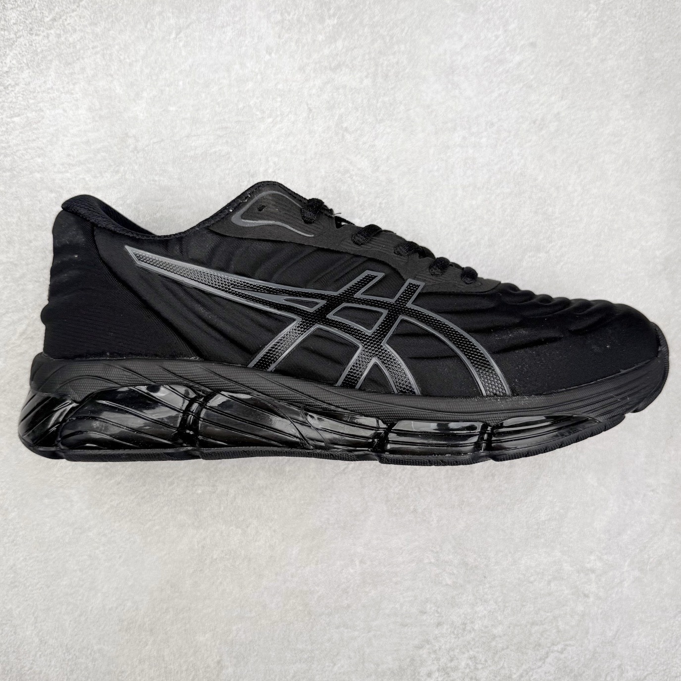 ASICS GEL-QUANTUM 360 VIII 亚瑟士网面舒适百搭网布防滑耐磨舒适缓震运动鞋 鞋面采用细密网眼提供良好的透气性和支撑性 中底360环绕式GEL 提供良好的缓冲性能 GEL外观立体几何设计 充满时尚的运动气息 FF BLAST 中底科技 轻量缓震 尺码：40 40.5 41.5 42 42.5 43.5 44 44.5 45-选品中心