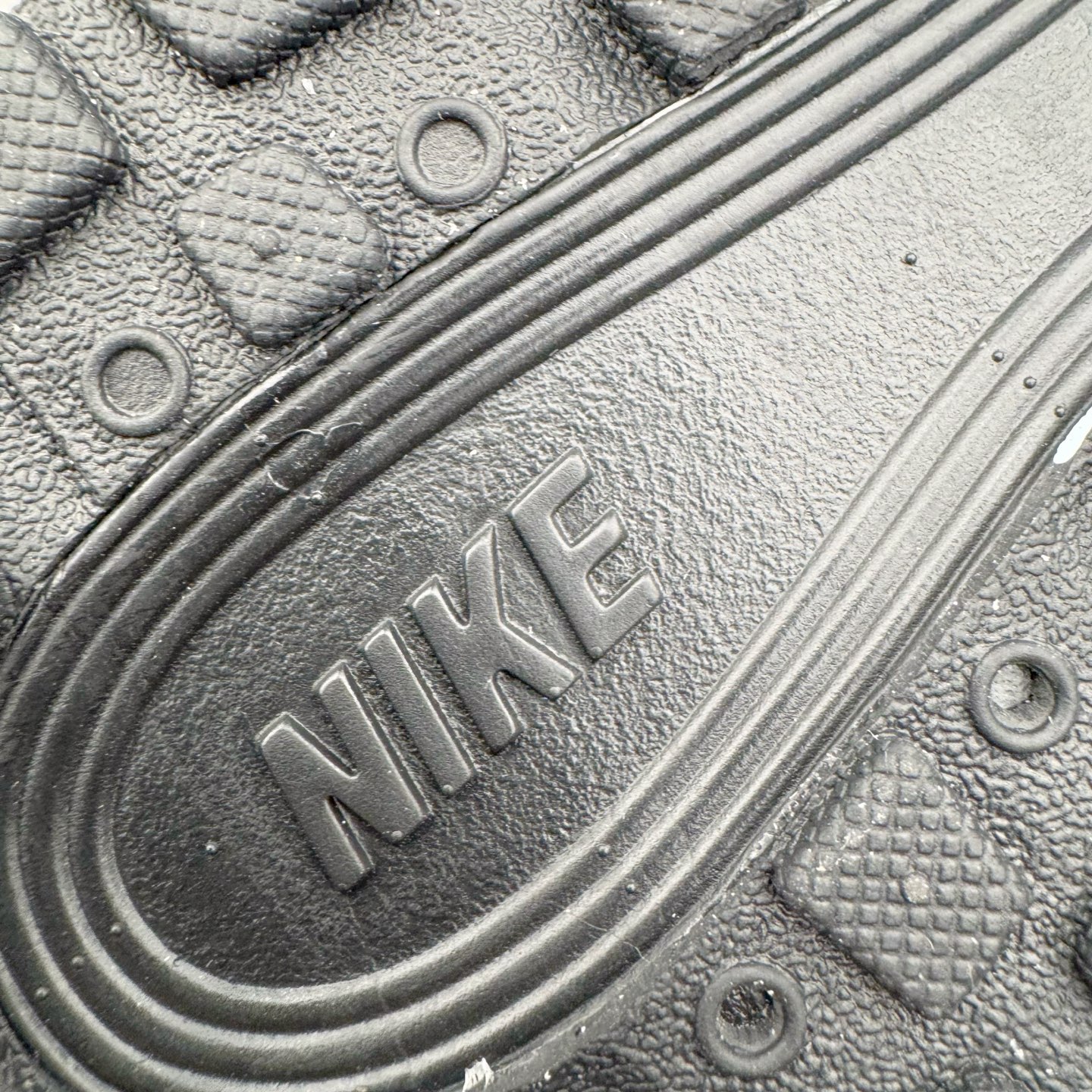 图片[22]-＃CS纯原 NK P-6000 系列低帮复古老爹风休闲运动舒适慢跑鞋 IF6199-003 购入原鞋原装纸板楦头开发 独家私模四层组合大底 市场唯一正确版本 良心定价 新配色陆续出货 进口三文治网面 融合 Pegasus 过往运动鞋设计 助力 21 世纪早期跑步运动跃升时尚新高度 采用透气网眼布、运动风格线条和耐穿覆面 兼具吸睛外观和舒适感受 中底泡绵以田径赛道为灵感 打造厚实设计 缔造出众缓震性能 尺码：36 36.5 37.5 38 38.5 39 40 40.5 41 42 42.5 43 44 44.5 45-选品中心