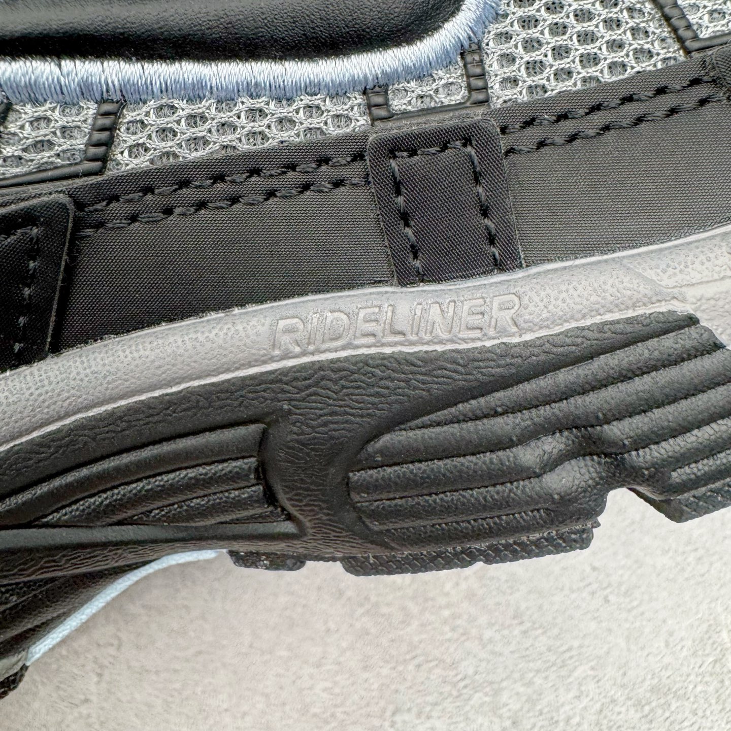 图片[21]-＃CS纯原 NK P-6000 系列低帮复古老爹风休闲运动舒适慢跑鞋 IF6199-003 购入原鞋原装纸板楦头开发 独家私模四层组合大底 市场唯一正确版本 良心定价 新配色陆续出货 进口三文治网面 融合 Pegasus 过往运动鞋设计 助力 21 世纪早期跑步运动跃升时尚新高度 采用透气网眼布、运动风格线条和耐穿覆面 兼具吸睛外观和舒适感受 中底泡绵以田径赛道为灵感 打造厚实设计 缔造出众缓震性能 尺码：36 36.5 37.5 38 38.5 39 40 40.5 41 42 42.5 43 44 44.5 45-选品中心