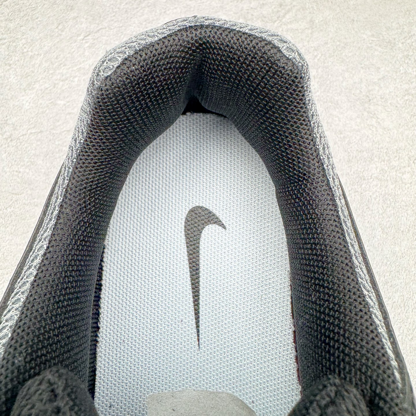 图片[13]-＃CS纯原 NK P-6000 系列低帮复古老爹风休闲运动舒适慢跑鞋 IF6199-003 购入原鞋原装纸板楦头开发 独家私模四层组合大底 市场唯一正确版本 良心定价 新配色陆续出货 进口三文治网面 融合 Pegasus 过往运动鞋设计 助力 21 世纪早期跑步运动跃升时尚新高度 采用透气网眼布、运动风格线条和耐穿覆面 兼具吸睛外观和舒适感受 中底泡绵以田径赛道为灵感 打造厚实设计 缔造出众缓震性能 尺码：36 36.5 37.5 38 38.5 39 40 40.5 41 42 42.5 43 44 44.5 45-选品中心