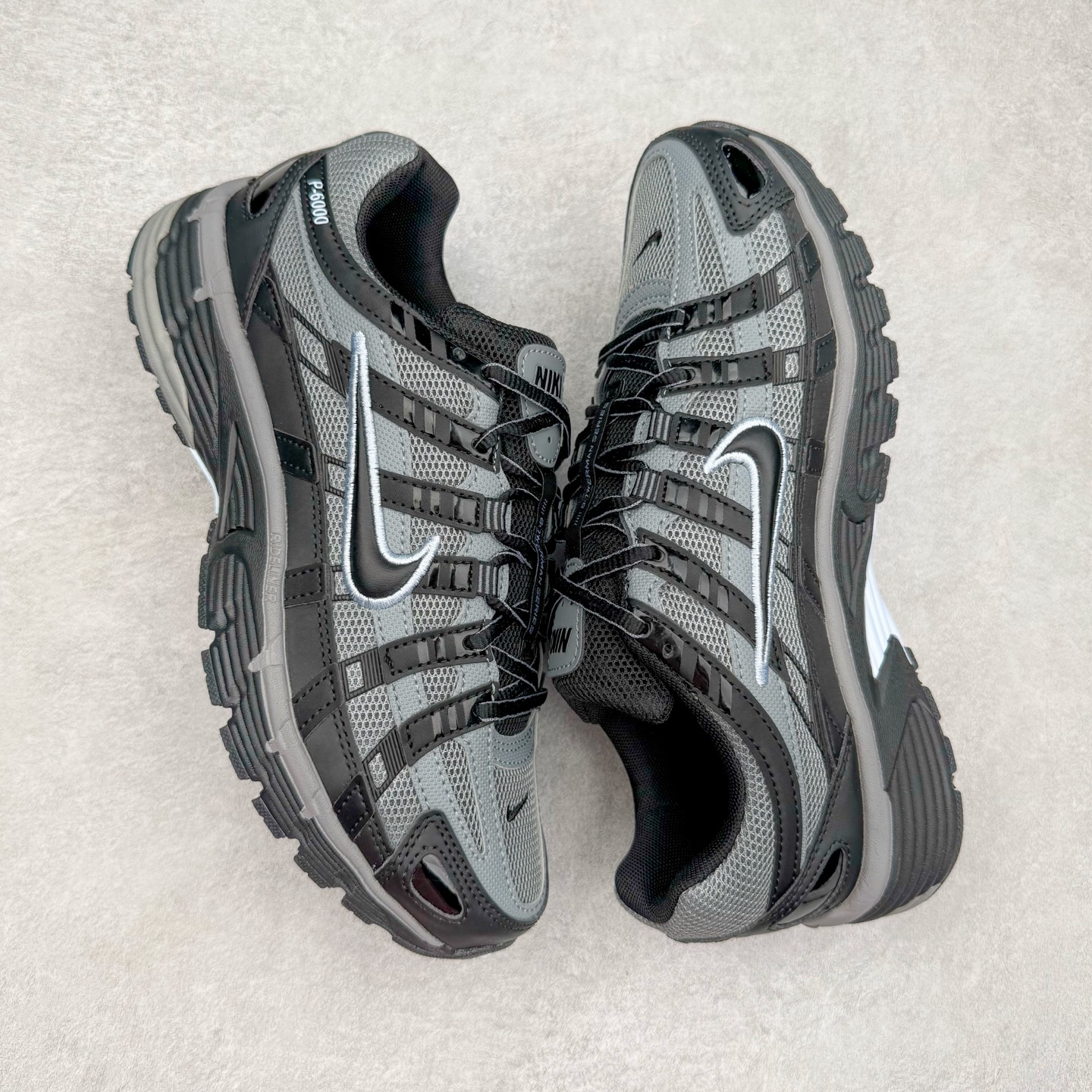 图片[3]-＃CS纯原 NK P-6000 系列低帮复古老爹风休闲运动舒适慢跑鞋 IF6199-003 购入原鞋原装纸板楦头开发 独家私模四层组合大底 市场唯一正确版本 良心定价 新配色陆续出货 进口三文治网面 融合 Pegasus 过往运动鞋设计 助力 21 世纪早期跑步运动跃升时尚新高度 采用透气网眼布、运动风格线条和耐穿覆面 兼具吸睛外观和舒适感受 中底泡绵以田径赛道为灵感 打造厚实设计 缔造出众缓震性能 尺码：36 36.5 37.5 38 38.5 39 40 40.5 41 42 42.5 43 44 44.5 45-选品中心