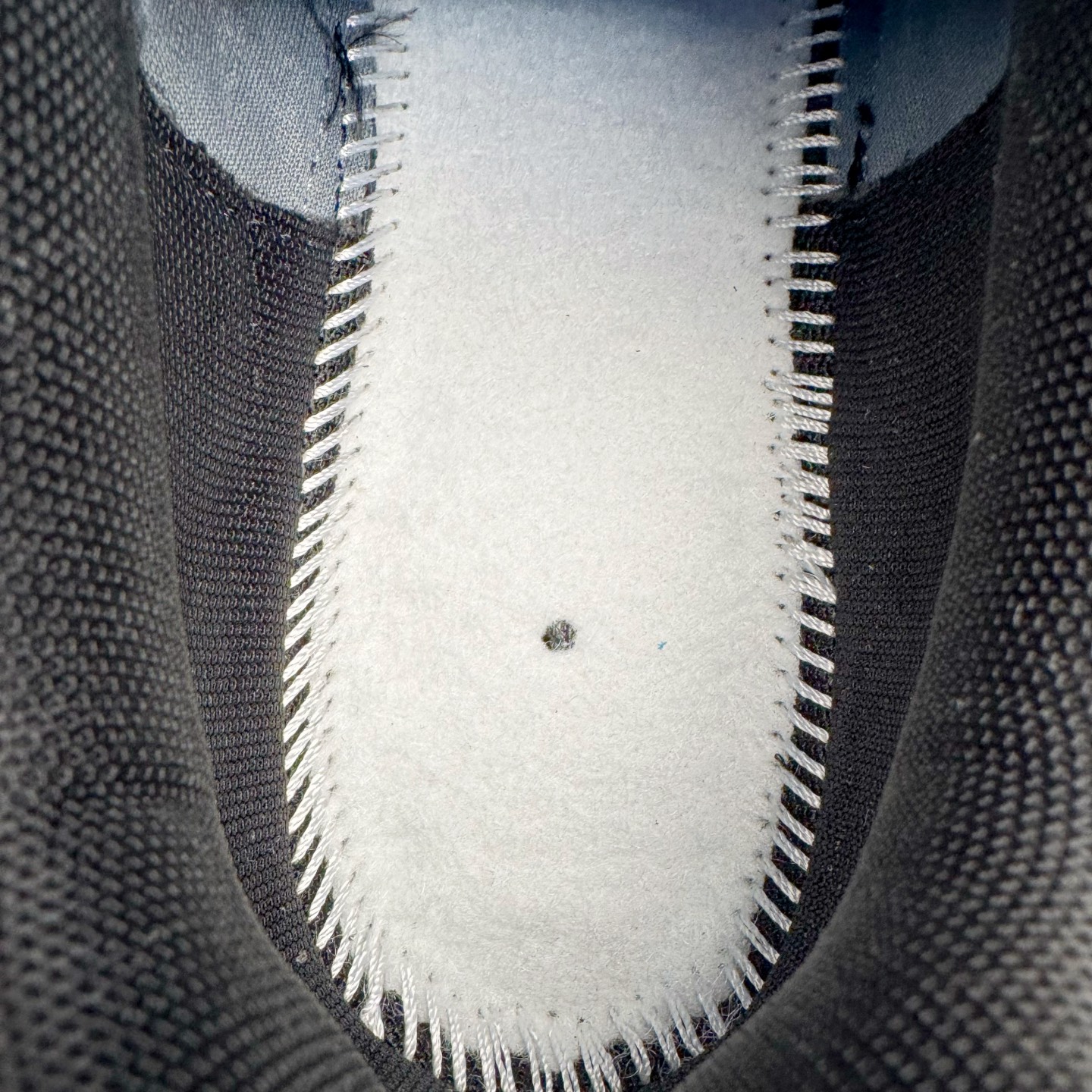 图片[10]-＃CS纯原 NK P-6000 系列低帮复古老爹风休闲运动舒适慢跑鞋 IF6199-003 购入原鞋原装纸板楦头开发 独家私模四层组合大底 市场唯一正确版本 良心定价 新配色陆续出货 进口三文治网面 融合 Pegasus 过往运动鞋设计 助力 21 世纪早期跑步运动跃升时尚新高度 采用透气网眼布、运动风格线条和耐穿覆面 兼具吸睛外观和舒适感受 中底泡绵以田径赛道为灵感 打造厚实设计 缔造出众缓震性能 尺码：36 36.5 37.5 38 38.5 39 40 40.5 41 42 42.5 43 44 44.5 45-选品中心