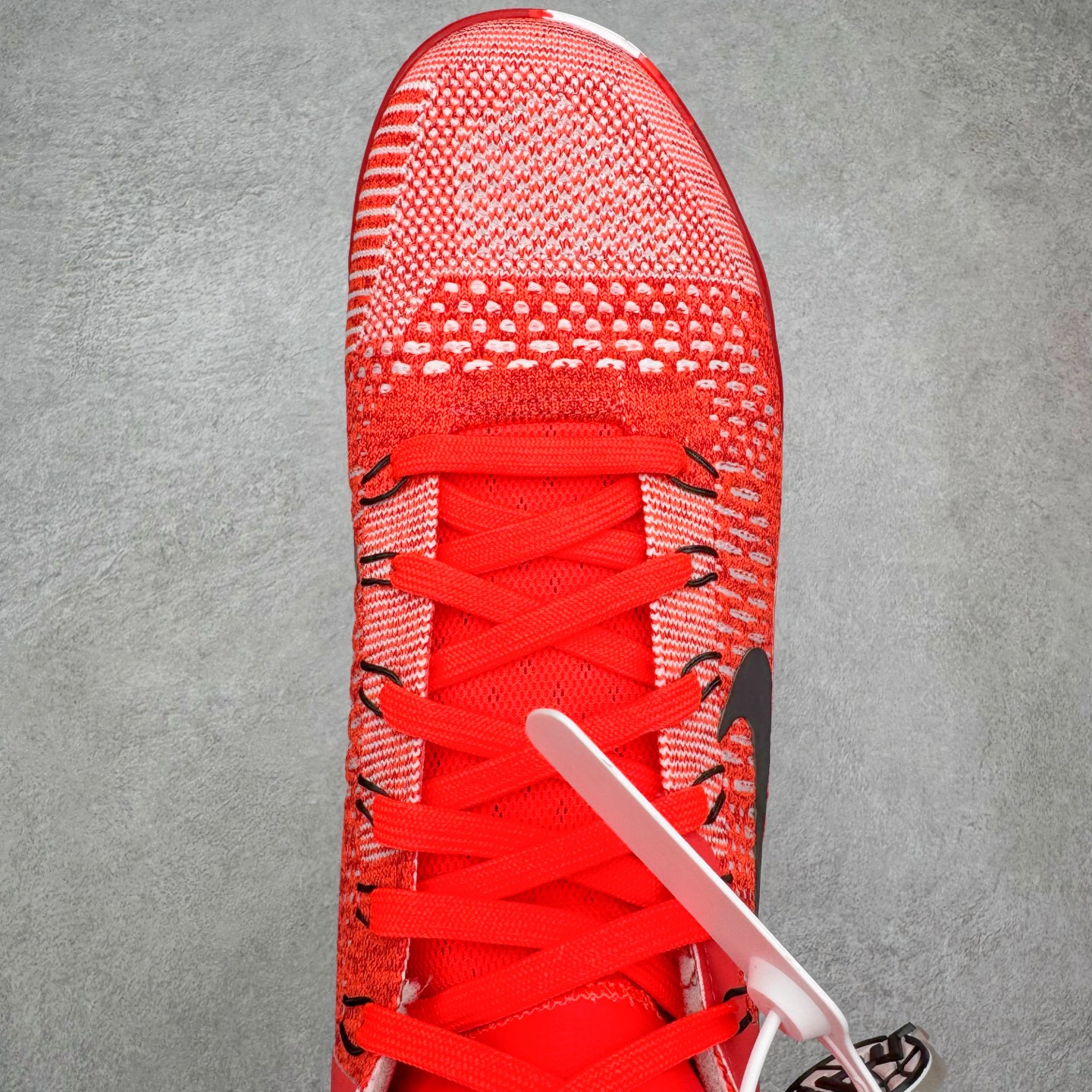 图片[4]-＃灭世纯原 NK KOBE 9 ELITE PROTRO \\\”科比9代精英高帮 圣诞红 FZ7335-600 2025曼巴年🐍重磅新品 市场最强科比9代精英版 独家出货 ✅原楦打造灵动版型 鞋头➕腰身➕后跟 360°无死角 ✅原厂工艺3层立体编织flyknit鞋面 厚度同步ZP吊打市场“纯原” ✅原厂碳板加持 立体感区分市场货品 ✅区分市场货品🌪过验级拉帮细节 ✅内置全新复刻版中底鞋垫 REACT缓震 密度增加抗衰减 ✅针对海外市场增加 47.5 满足精英选手实战需求 最强科9 灭世制造 用实力让情怀落地 👊🏻 实拍调校N版已经零色差零失真 百分百还原实物色彩所见即所得 不存在货不对板色差等低级问题 选购参考实物拍摄 不混卖不参货 只用心做好货严格选品 承诺混一赔十 尺码：39 40 40.5 41 42 42.5 43 44 44.5 45 46 47.5-选品中心