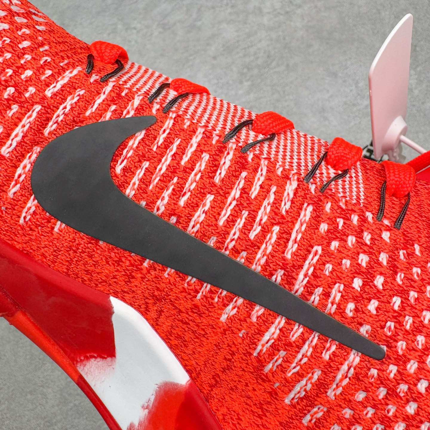 图片[13]-＃灭世纯原 NK KOBE 9 ELITE PROTRO \\\”科比9代精英高帮 圣诞红 FZ7335-600 2025曼巴年🐍重磅新品 市场最强科比9代精英版 独家出货 ✅原楦打造灵动版型 鞋头➕腰身➕后跟 360°无死角 ✅原厂工艺3层立体编织flyknit鞋面 厚度同步ZP吊打市场“纯原” ✅原厂碳板加持 立体感区分市场货品 ✅区分市场货品🌪过验级拉帮细节 ✅内置全新复刻版中底鞋垫 REACT缓震 密度增加抗衰减 ✅针对海外市场增加 47.5 满足精英选手实战需求 最强科9 灭世制造 用实力让情怀落地 👊🏻 实拍调校N版已经零色差零失真 百分百还原实物色彩所见即所得 不存在货不对板色差等低级问题 选购参考实物拍摄 不混卖不参货 只用心做好货严格选品 承诺混一赔十 尺码：39 40 40.5 41 42 42.5 43 44 44.5 45 46 47.5-选品中心