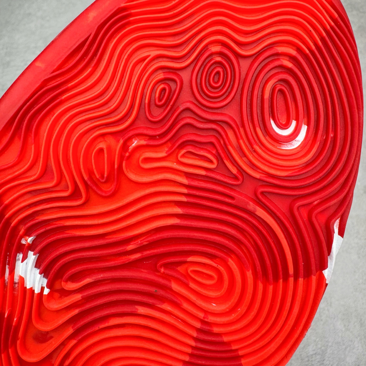 图片[20]-＃灭世纯原 NK KOBE 9 ELITE PROTRO \\\”科比9代精英高帮 圣诞红 FZ7335-600 2025曼巴年🐍重磅新品 市场最强科比9代精英版 独家出货 ✅原楦打造灵动版型 鞋头➕腰身➕后跟 360°无死角 ✅原厂工艺3层立体编织flyknit鞋面 厚度同步ZP吊打市场“纯原” ✅原厂碳板加持 立体感区分市场货品 ✅区分市场货品🌪过验级拉帮细节 ✅内置全新复刻版中底鞋垫 REACT缓震 密度增加抗衰减 ✅针对海外市场增加 47.5 满足精英选手实战需求 最强科9 灭世制造 用实力让情怀落地 👊🏻 实拍调校N版已经零色差零失真 百分百还原实物色彩所见即所得 不存在货不对板色差等低级问题 选购参考实物拍摄 不混卖不参货 只用心做好货严格选品 承诺混一赔十 尺码：39 40 40.5 41 42 42.5 43 44 44.5 45 46 47.5-选品中心