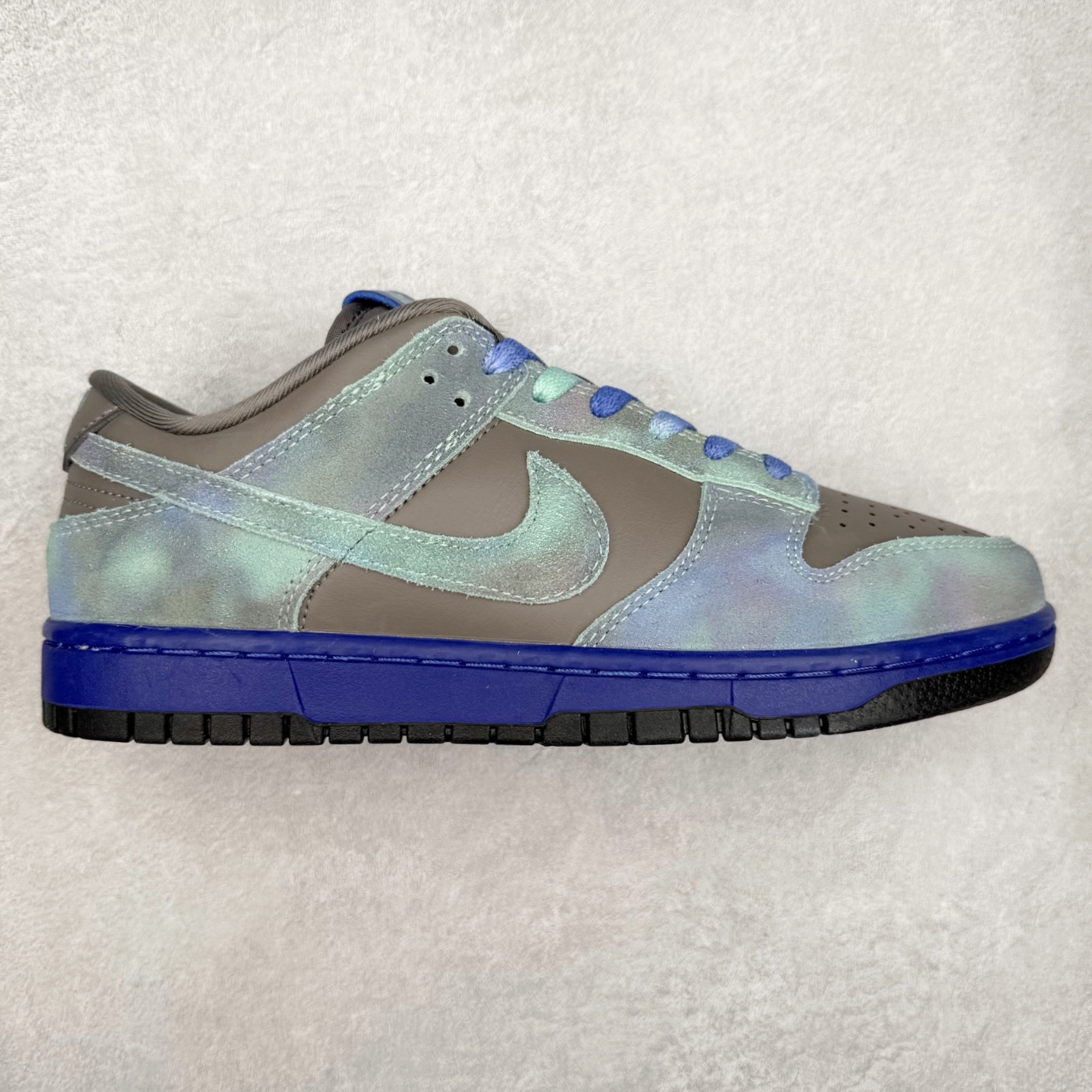 #F版 NK SB Dunk Low 蓝棕扎染 HQ9294-200 极限压缩利润空间 超乎所想的高性价比 用料绝不含糊 原盒原配 正确耐磨橡胶大底 超高清洁度 全鞋零毛边皮料切割 全套原楦原模倾力打造完美版型 尺码:36 36.5 37.5 38 38.5 39 40 40.5 41 42 42.5 43 44 44.5 45 46 47.5-选品中心