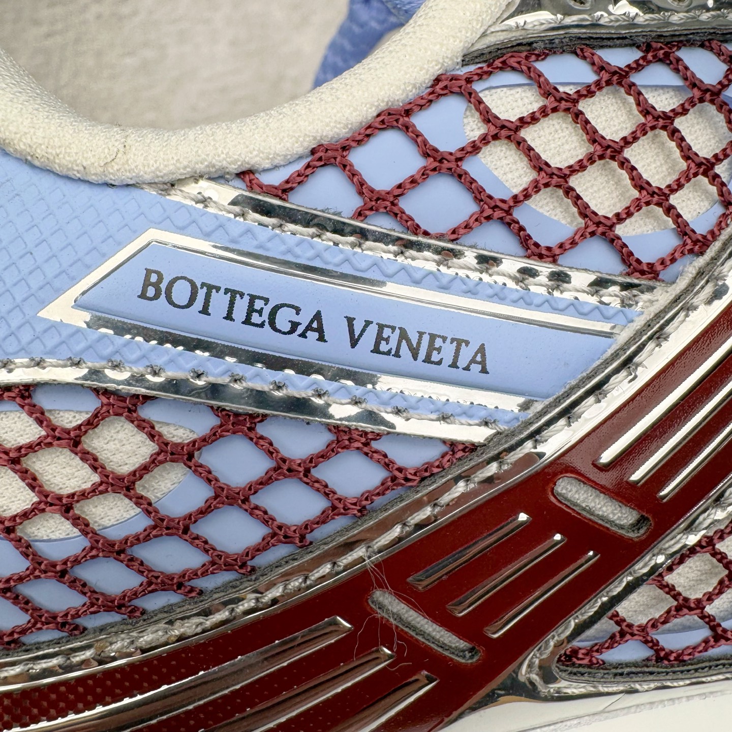 图片[17]-＃纯原 BOTTEGA VENETA Orbit Runner BV葆蝶家时尚休闲王一博同款老爹鞋运动鞋 原版开发 一比一打造 相似度百分之99以上 市场一梯队级别品质 区别市场任何标文顶级品质版本 采用轻质科技网布面料 搭配几何图案设计橡胶外底 王炸系列 高版本 认准套包工艺 实际增高很多哦 还是一样显腿细非常nice 耐玩耐造 对标对版 套包鞋工艺 认准高版本 大底选用拼色TPU大底 配置原版包装 尺码：35 36 37 38 39 40 41 42 43 44 45-选品中心