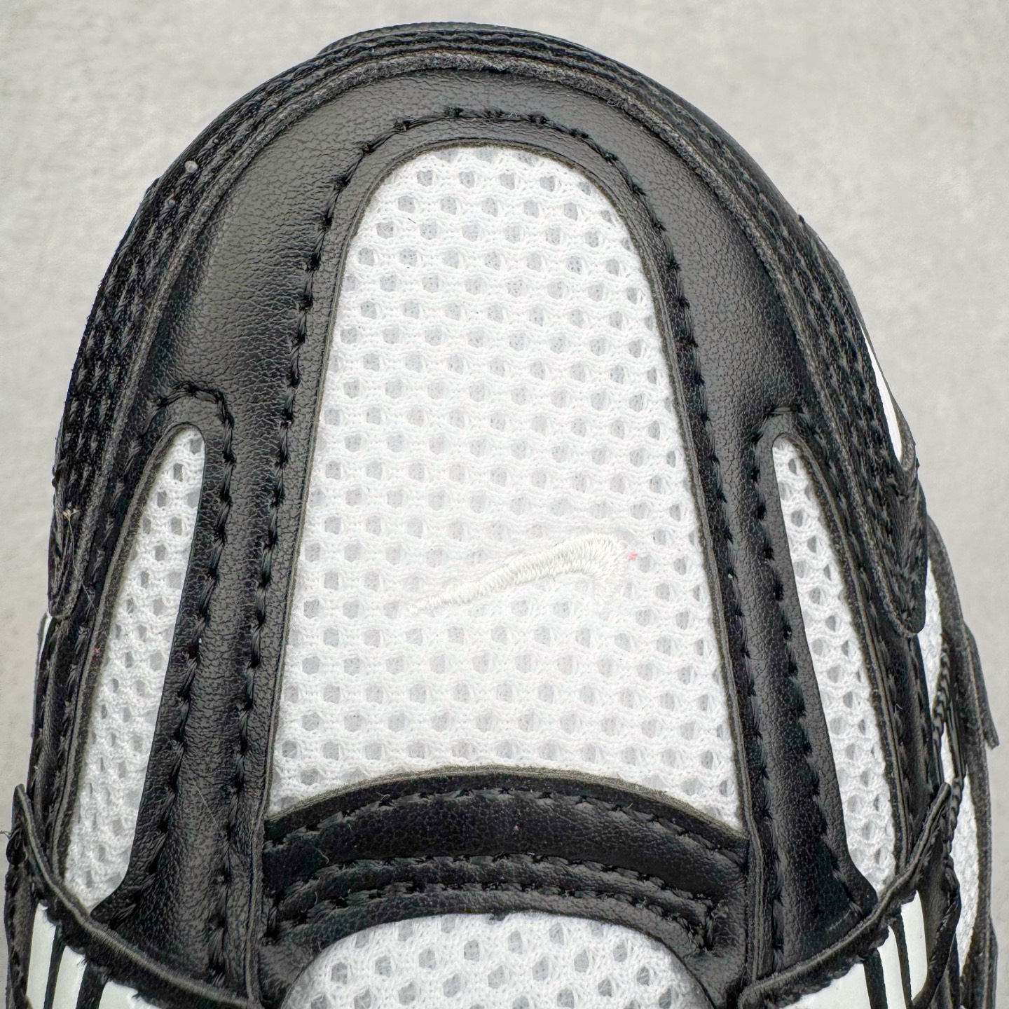 图片[16]-＃CS纯原 NK P-6000 系列低帮复古老爹风休闲运动舒适慢跑鞋 BV1021-011 购入原鞋原装纸板楦头开发 独家私模四层组合大底 市场唯一正确版本 良心定价 新配色陆续出货 进口三文治网面 融合 Pegasus 过往运动鞋设计 助力 21 世纪早期跑步运动跃升时尚新高度 采用透气网眼布、运动风格线条和耐穿覆面 兼具吸睛外观和舒适感受 中底泡绵以田径赛道为灵感 打造厚实设计 缔造出众缓震性能 尺码：36 36.5 37.5 38 38.5 39 40 40.5 41 42 42.5 43 44 44.5 45-选品中心