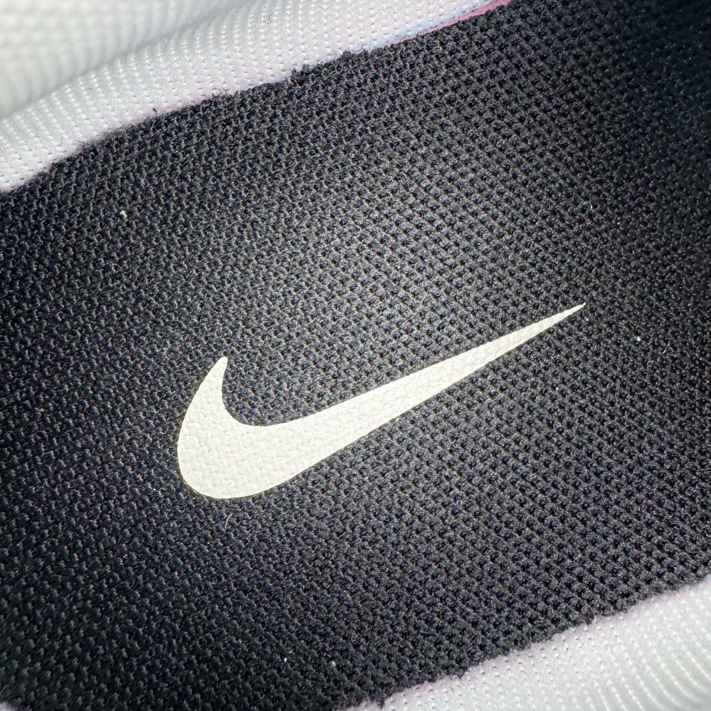 图片[13]-＃CS纯原 NK P-6000 系列低帮复古老爹风休闲运动舒适慢跑鞋 BV1021-011 购入原鞋原装纸板楦头开发 独家私模四层组合大底 市场唯一正确版本 良心定价 新配色陆续出货 进口三文治网面 融合 Pegasus 过往运动鞋设计 助力 21 世纪早期跑步运动跃升时尚新高度 采用透气网眼布、运动风格线条和耐穿覆面 兼具吸睛外观和舒适感受 中底泡绵以田径赛道为灵感 打造厚实设计 缔造出众缓震性能 尺码：36 36.5 37.5 38 38.5 39 40 40.5 41 42 42.5 43 44 44.5 45-选品中心