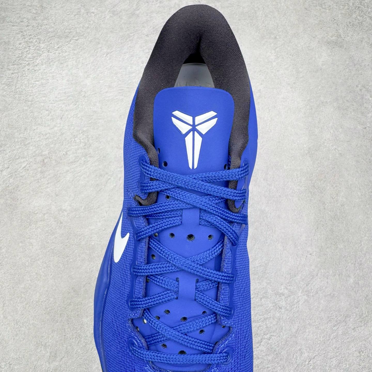 图片[5]-＃GX NK Zoom Kobe Ⅷ System 科比8代复刻实战运动低帮文化篮球鞋 黑蓝 555035-202 完美复刻公司货 React科技鞋垫加持 实战配置直接拉满 原楦纸板开发 鞋身流线型、后跟塑形 区分土肥圆 原厂针织鞋面一针一线匹配原版 全身鞋材卡料色独家定制 唯一万针立体刺绣SWOOSH 真实底模最大50.5 实战利器 专供海外市场 独立原厂模具 首批不拼图大几率过验 亲测已过 支持各种高强度实战 无需担心 补货周期极长 脚宽建议买大半码 科比系列前掌偏窄 支持七天无理由退换 尺码： 40 40.5 41 42 42.5 43 44 44.5 45 46 47.5 48.5 49.5 50.5-选品中心