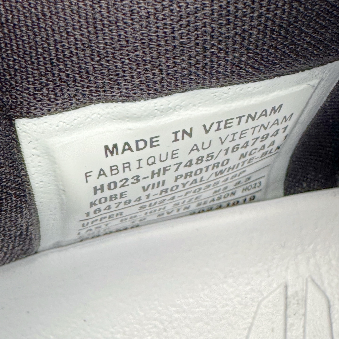 图片[20]-＃GX NK Zoom Kobe Ⅷ System 科比8代复刻实战运动低帮文化篮球鞋 黑蓝 555035-202 完美复刻公司货 React科技鞋垫加持 实战配置直接拉满 原楦纸板开发 鞋身流线型、后跟塑形 区分土肥圆 原厂针织鞋面一针一线匹配原版 全身鞋材卡料色独家定制 唯一万针立体刺绣SWOOSH 真实底模最大50.5 实战利器 专供海外市场 独立原厂模具 首批不拼图大几率过验 亲测已过 支持各种高强度实战 无需担心 补货周期极长 脚宽建议买大半码 科比系列前掌偏窄 支持七天无理由退换 尺码： 40 40.5 41 42 42.5 43 44 44.5 45 46 47.5 48.5 49.5 50.5-选品中心