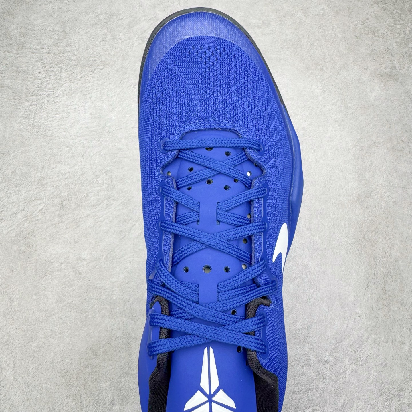 图片[4]-＃GX NK Zoom Kobe Ⅷ System 科比8代复刻实战运动低帮文化篮球鞋 黑蓝 555035-202 完美复刻公司货 React科技鞋垫加持 实战配置直接拉满 原楦纸板开发 鞋身流线型、后跟塑形 区分土肥圆 原厂针织鞋面一针一线匹配原版 全身鞋材卡料色独家定制 唯一万针立体刺绣SWOOSH 真实底模最大50.5 实战利器 专供海外市场 独立原厂模具 首批不拼图大几率过验 亲测已过 支持各种高强度实战 无需担心 补货周期极长 脚宽建议买大半码 科比系列前掌偏窄 支持七天无理由退换 尺码： 40 40.5 41 42 42.5 43 44 44.5 45 46 47.5 48.5 49.5 50.5-选品中心