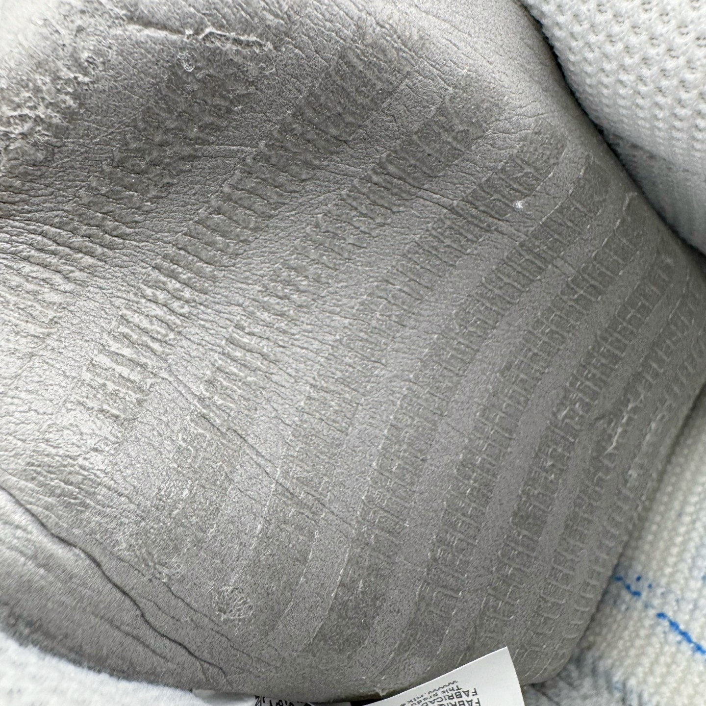 图片[11]-＃奥莱Zp订单福利 NK Air Force 1´07 Low 空军一号低帮百搭休闲运动板鞋 纯白 CW2288-111 独家渠道 市面未流通批次 奥莱直播间499 599一样的东西 碾压市面现存所有版本 公司一样的东西 超值回馈 帮你省钱 支持各种鉴定 柔软、弹性十足的缓震性能和出色的中底设计 横跨复古与现代的外型结合 造就出风靡全球三十多年的Force 1 直到今天还深受青睐 尺码：35.5 36 36.5 37.5 38 38.5 39 40 40.5 41 42 42.5 43 44 44.5 45 46-选品中心