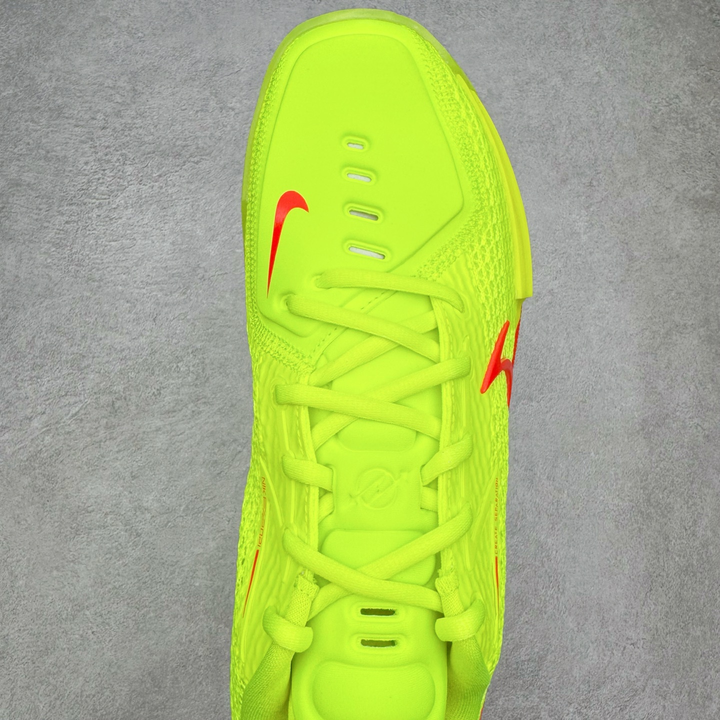 图片[4]-＃S2纯原 NK Zoom GT CUT 1 低帮实战篮球鞋 IM2130-700 历时三月调试 完美版型独家呈现 独家革新四层加厚复合鞋面 鞋面强度及支撑性能秒杀市场尝鲜纯原 独家内置高韧性TPU抗扭片 尝鲜纯原无抗扭片 原厂ZOOM 配套工艺气垫 澎湃脚感上脚可鉴 区分市场假气垫 低气压气垫 大底正确拼接式SWOOSH图案 区分市场一体式贴膜 原厂REACT中底发泡模具 前掌纹路极其立体 防滑性能优异 实战出真知 历经多位圈内大神实战测试 尺码：40 40.5 41 42 42.5 43 44 44.5 45 46 47.5-选品中心