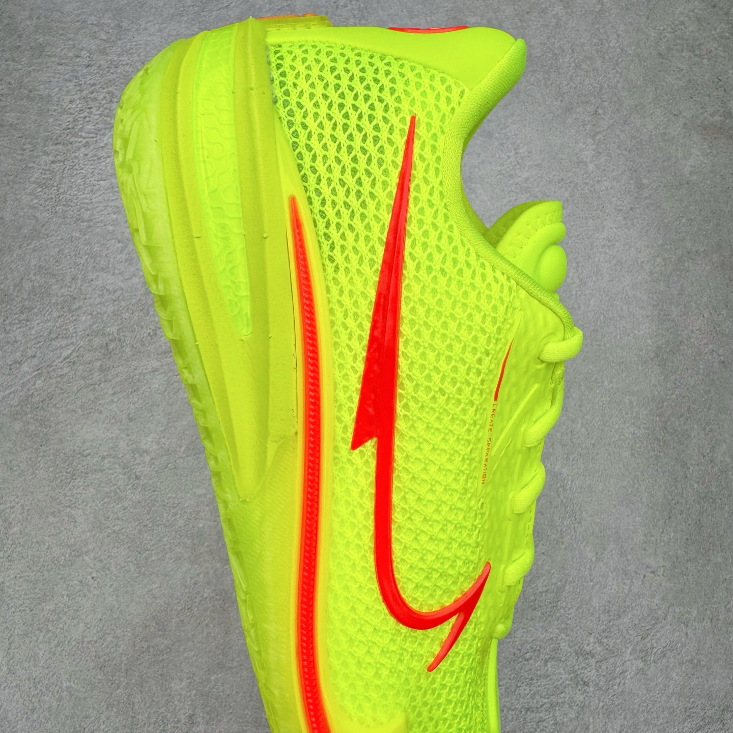 图片[6]-＃S2纯原 NK Zoom GT CUT 1 低帮实战篮球鞋 IM2130-700 历时三月调试 完美版型独家呈现 独家革新四层加厚复合鞋面 鞋面强度及支撑性能秒杀市场尝鲜纯原 独家内置高韧性TPU抗扭片 尝鲜纯原无抗扭片 原厂ZOOM 配套工艺气垫 澎湃脚感上脚可鉴 区分市场假气垫 低气压气垫 大底正确拼接式SWOOSH图案 区分市场一体式贴膜 原厂REACT中底发泡模具 前掌纹路极其立体 防滑性能优异 实战出真知 历经多位圈内大神实战测试 尺码：40 40.5 41 42 42.5 43 44 44.5 45 46 47.5-选品中心