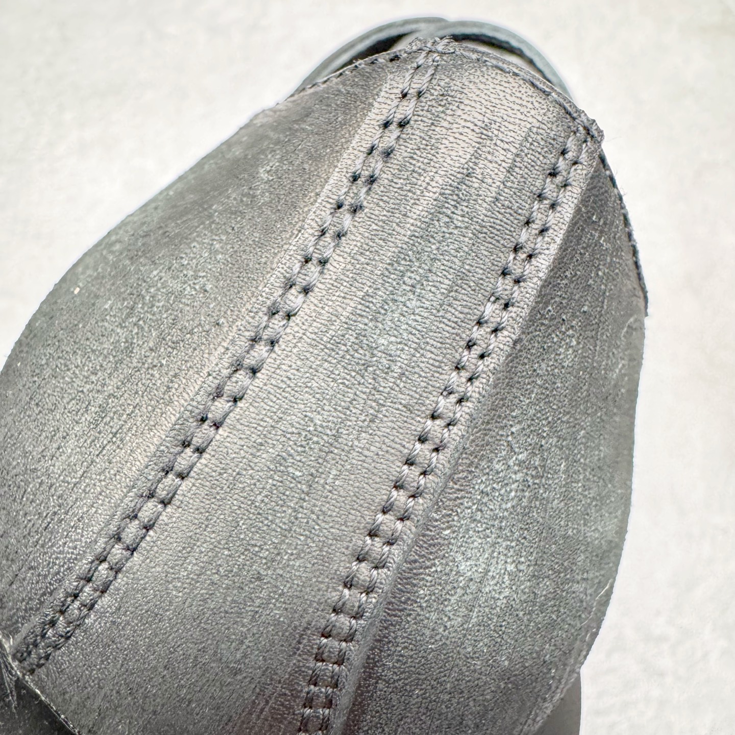 图片[13]-＃GD广顶 Balenciaga Hummer 巴黎世家牛皮革公牛皮 圆头系带德比做旧休闲鞋 象征着时尚的前沿 款式典雅而时尚 突显法式高雅气息 众多国内外一线潮流明星上脚加持 舒适鞋面 具有很好的延展性和透气性 外观设计鞋身运用简洁的黑色进行搭配 上脚颜值高 鞋跟耐磨性强 不易打滑 尺码：39-45（偏大一码）-选品中心