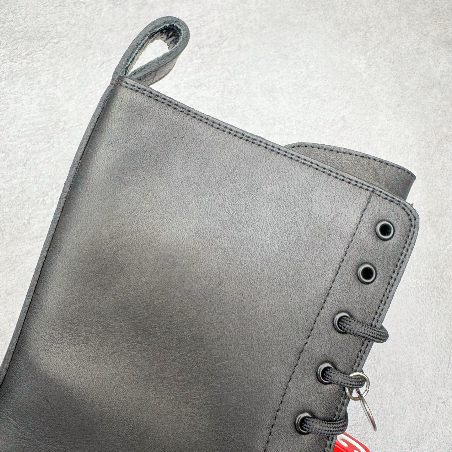 图片[18]-＃GD广顶 Balenciaga Hummer 巴黎世家牛皮 圆头系带短筒马丁靴 原版购入开发 做货 极致做旧 巴黎世家做旧的款式百分之90都是好看的 这双靴子也不例外 破旧风格 双层材质 外层粗帆布做了磨损和褪色处理 内层做了透气网状里布 比较惊艳的是鞋底和鞋侧橡胶 原版定制进口做旧帆布 原版进口透气网里 原版开模橡胶大底 增高底厚5CM超显大长腿NCC 尺码： 39 40 41 42 43 44 45-选品中心